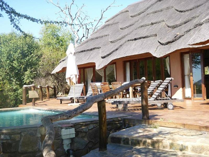 Sabi river private lodge