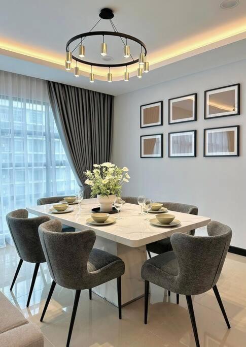 Stylish & Newly Renovated Apartment in Shah Alam