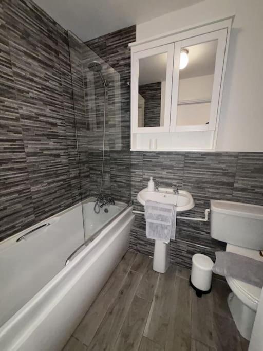 Stylish 2 Bedroom Apartment Dublin 2