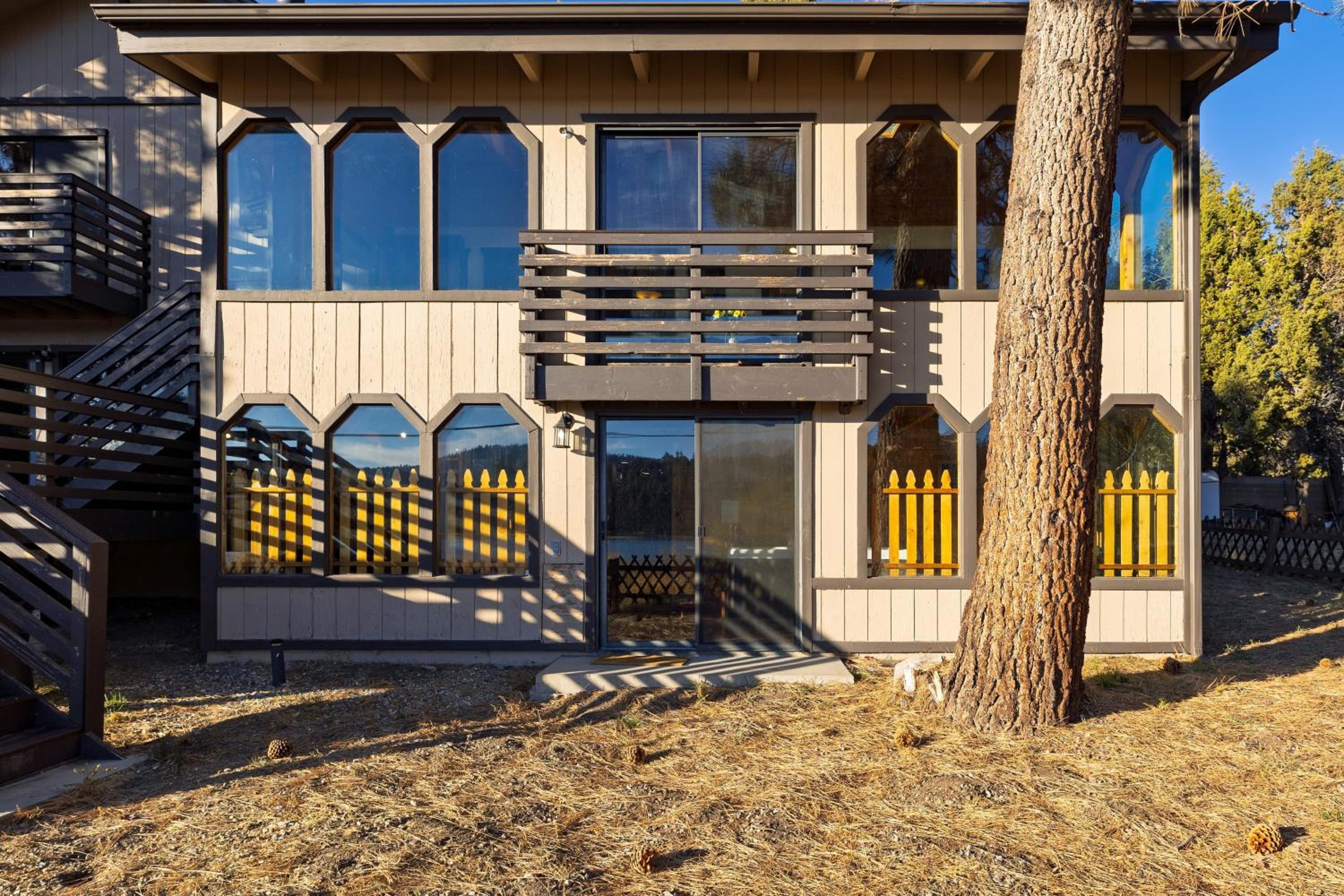 Viewtopia by AvantStay Lakefront Views Hot Tub