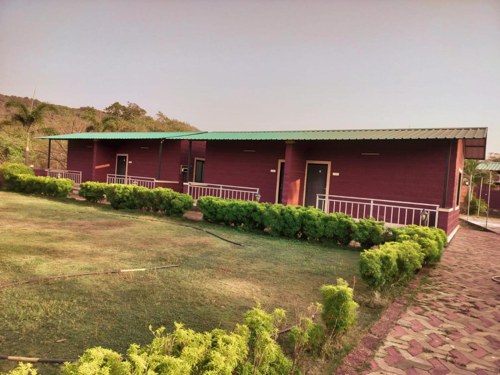 Nargis Farm Resort