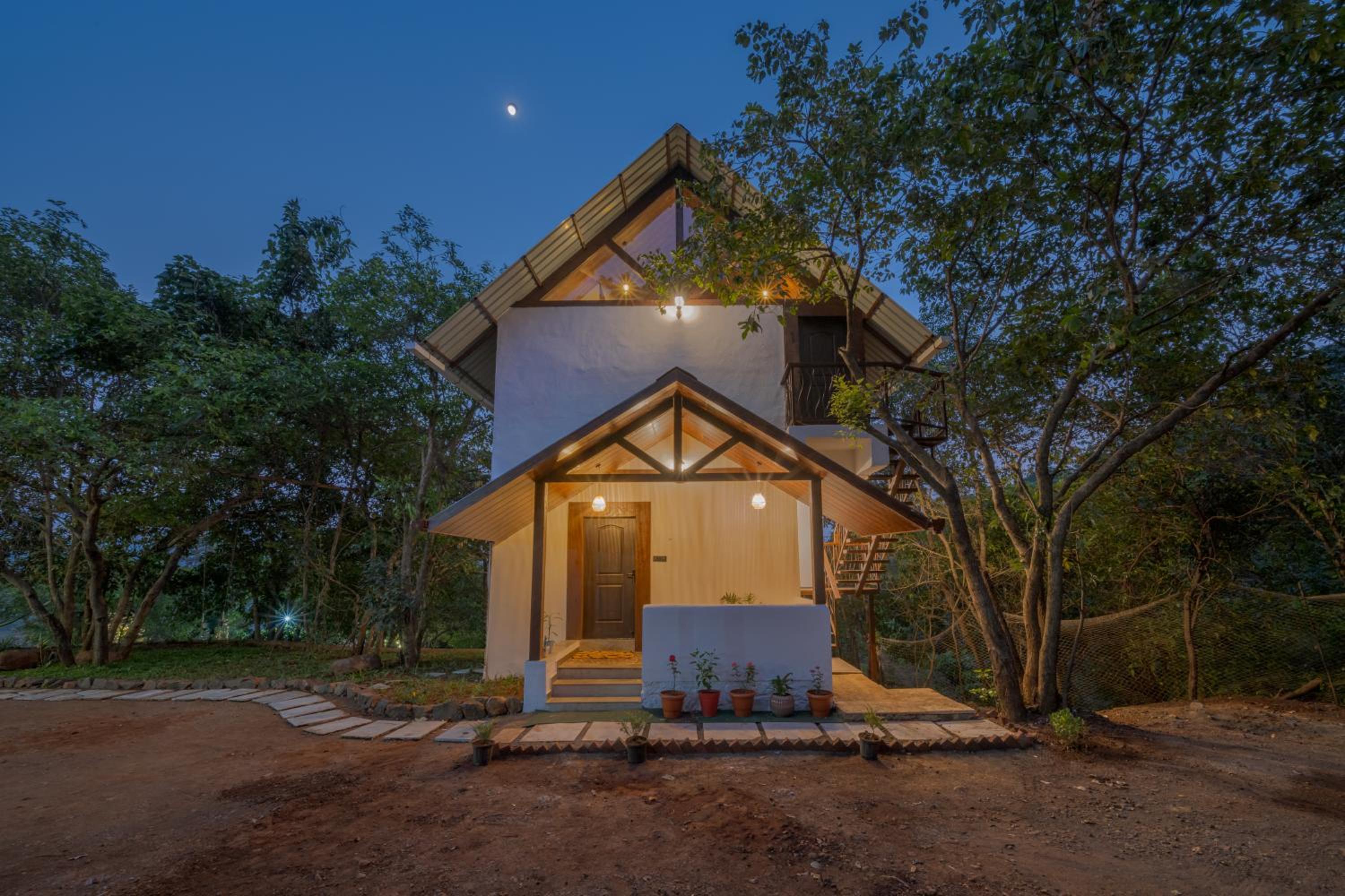 SaffronStays Aranya Vilas & Raanwaara Cottage view 3