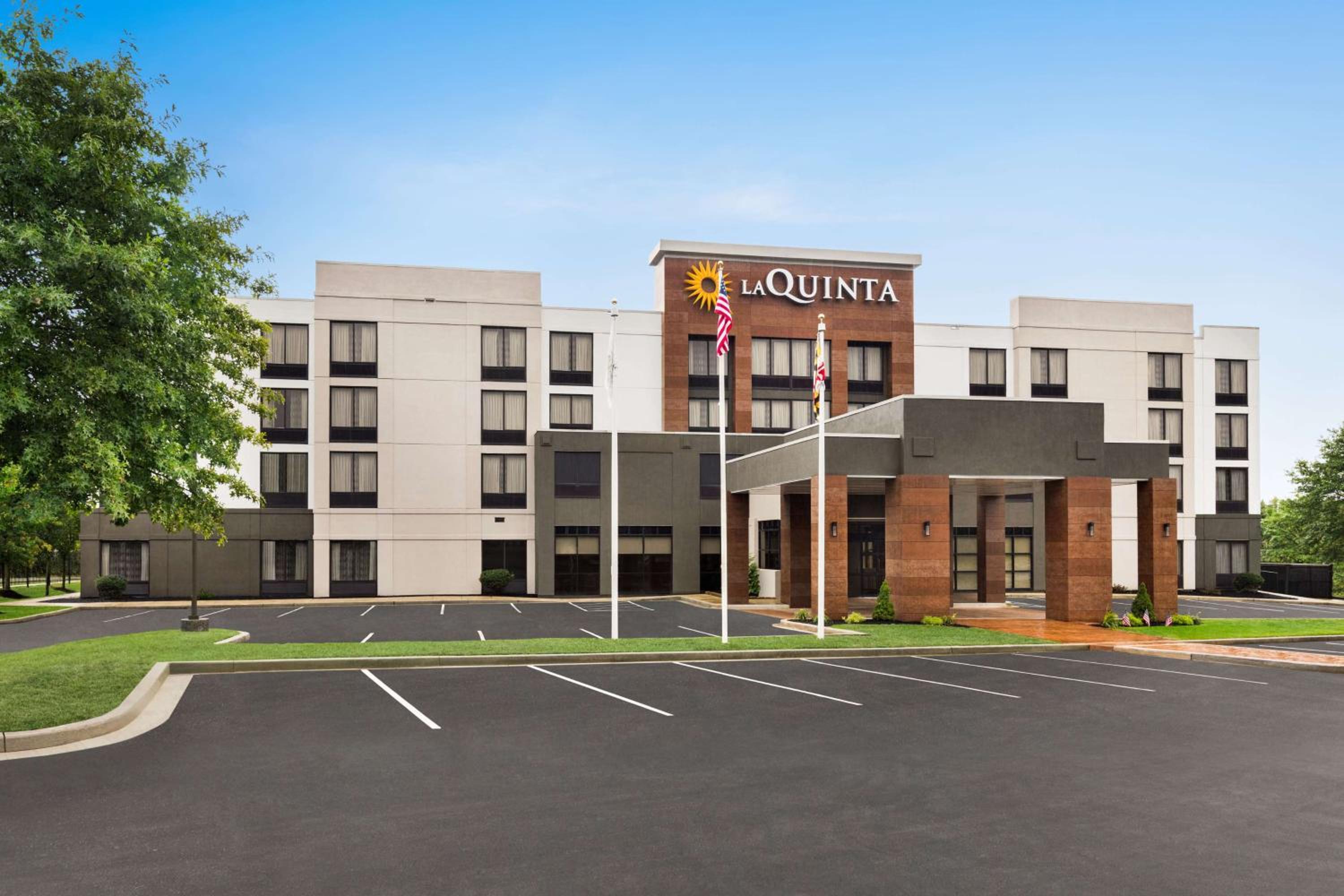 Hotel La Quinta by Wyndham Newark - Elkton - Image 1