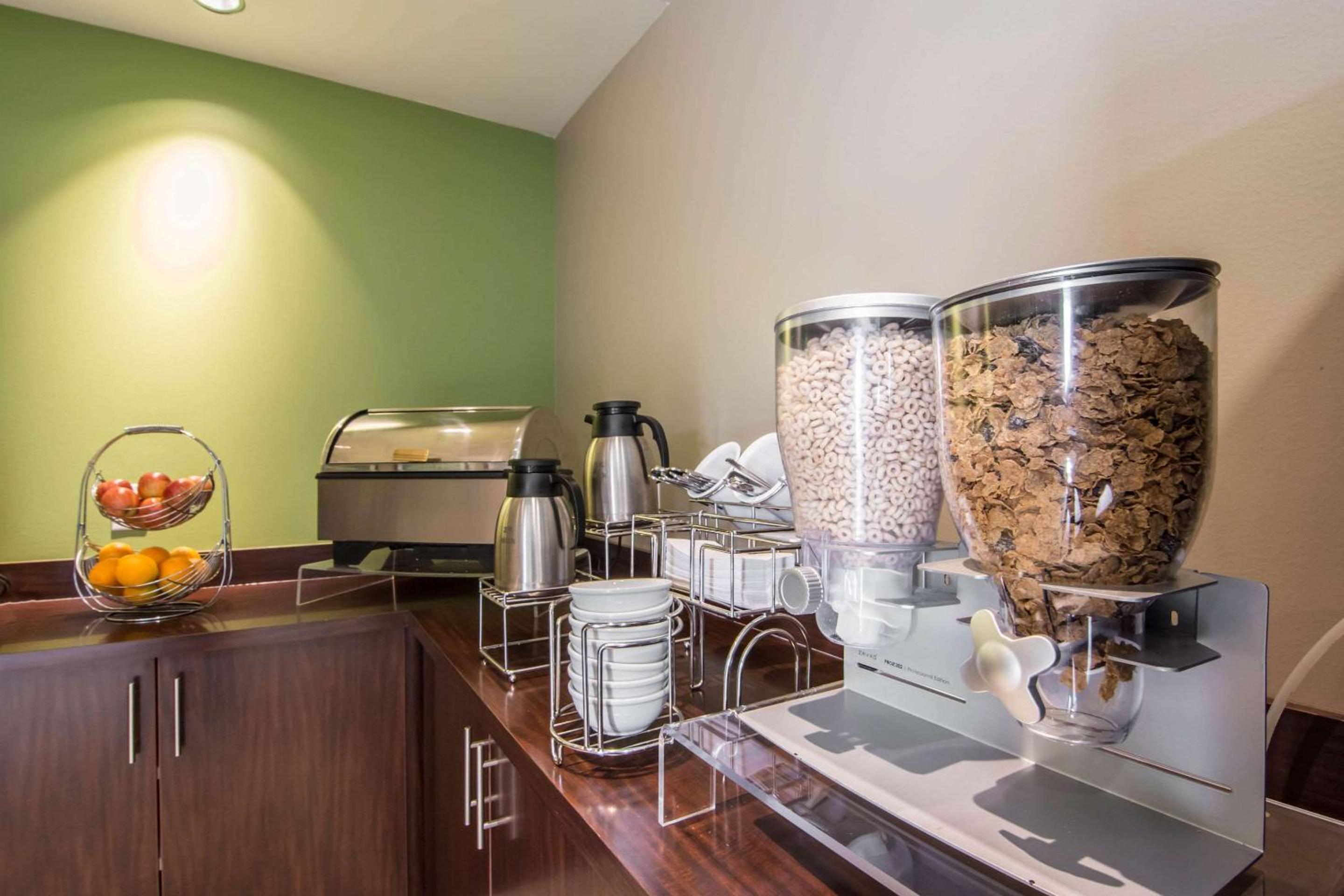 Regina Vacations - Sleep Inn Regina East - Property Image 62