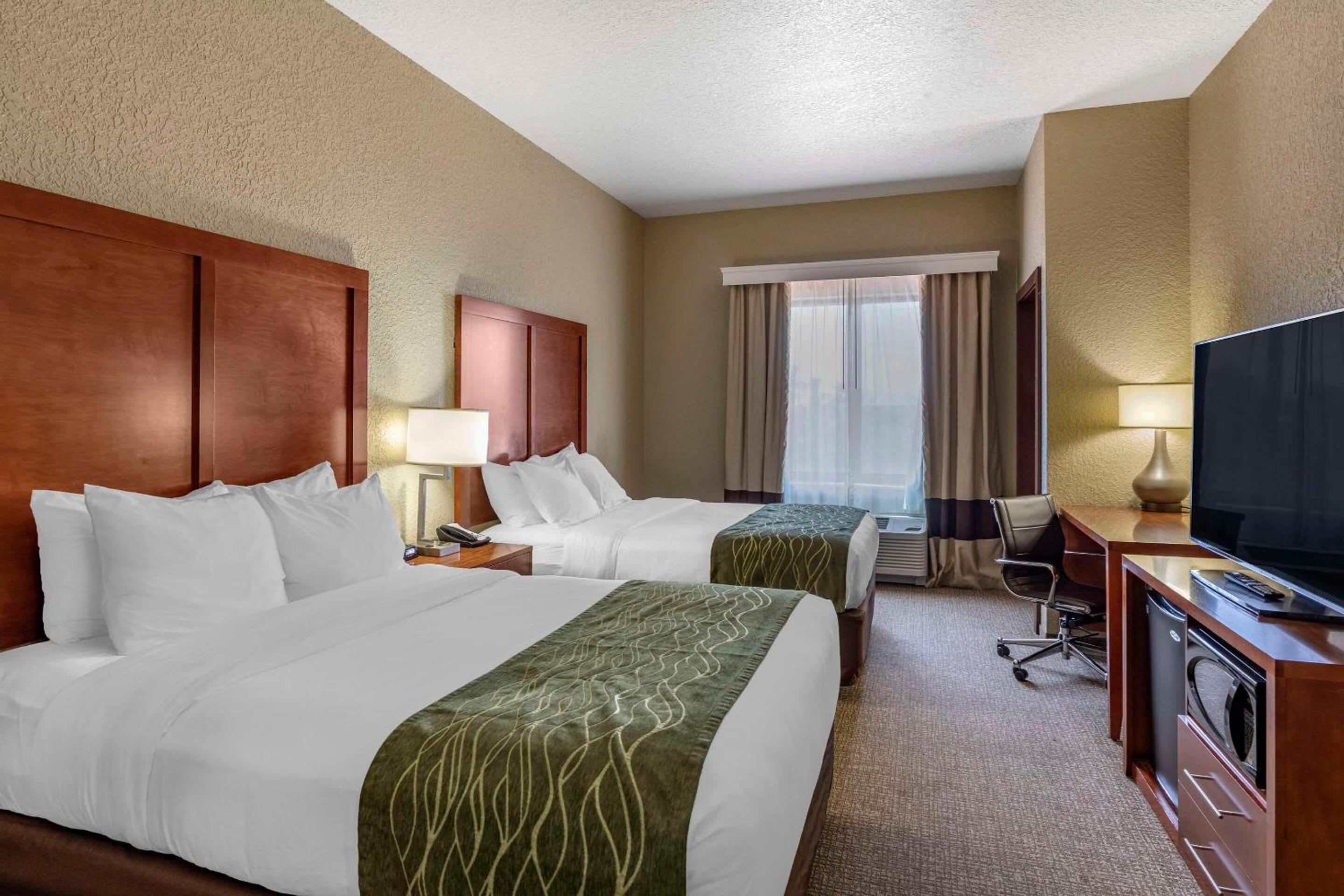 Comfort Inn & Suites