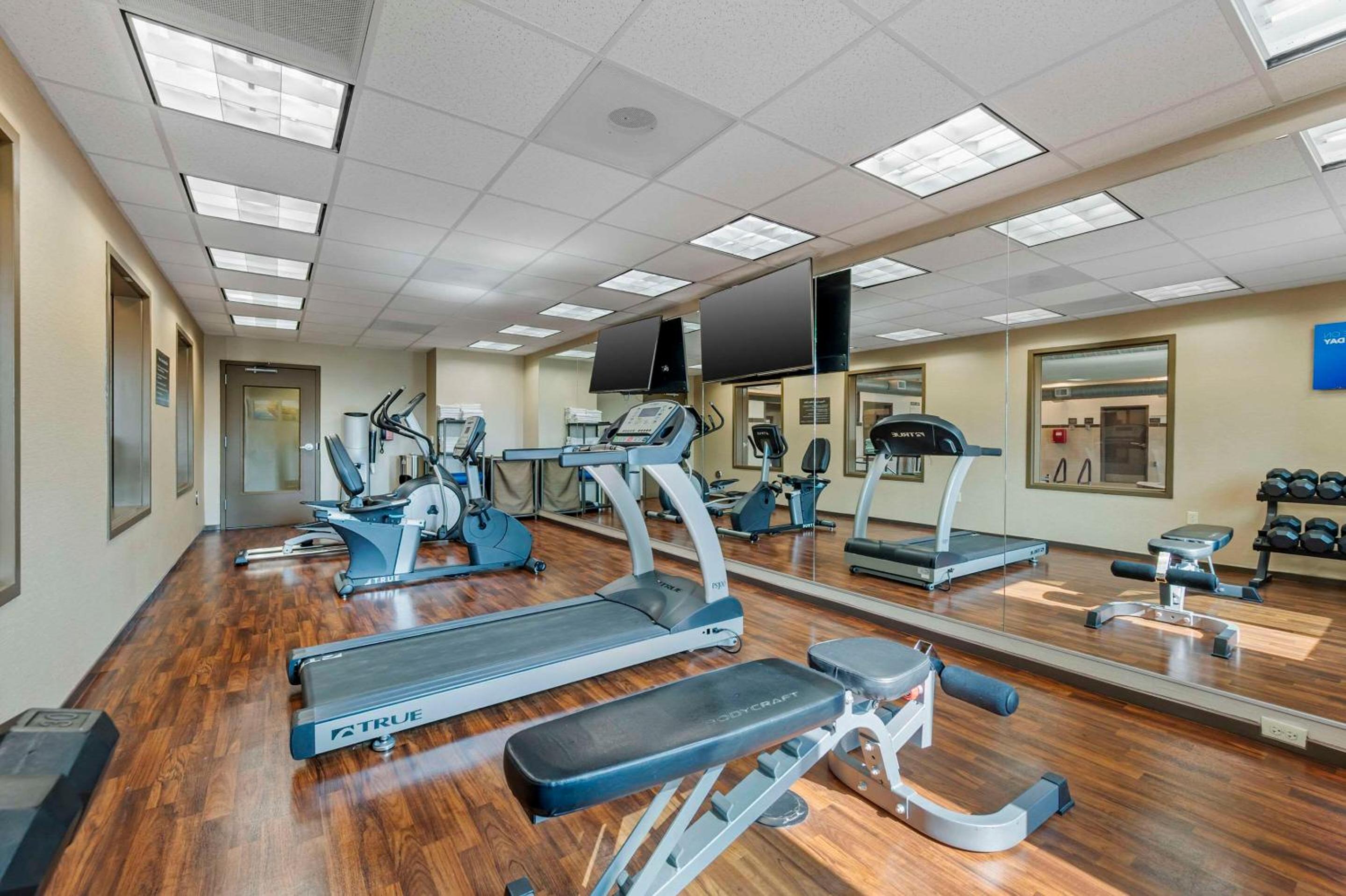 Comfort Inn & Suites