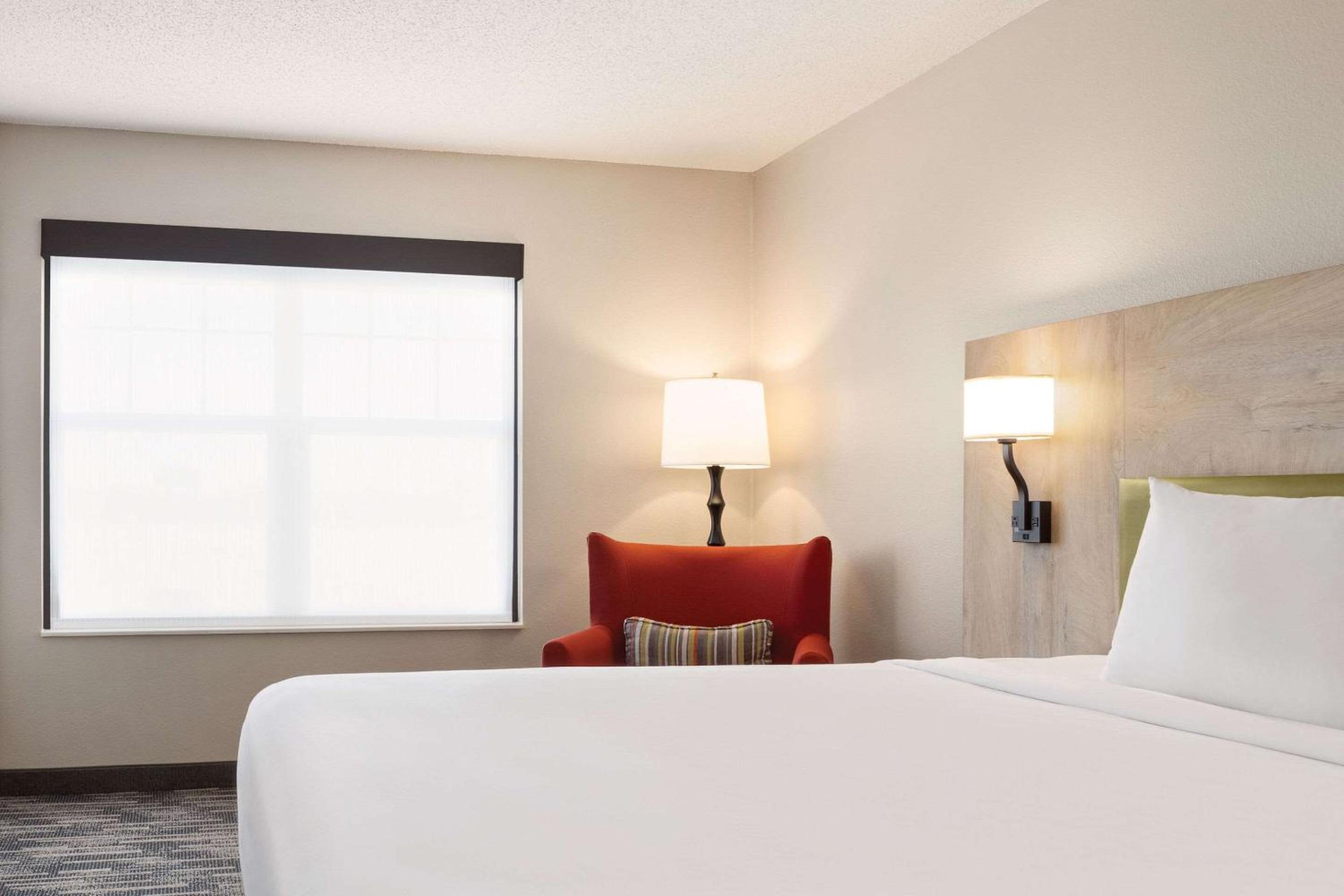 St Cloud Vacations - Country Inn  Suites by Radisson, St Cloud East, MN - Property Image 5