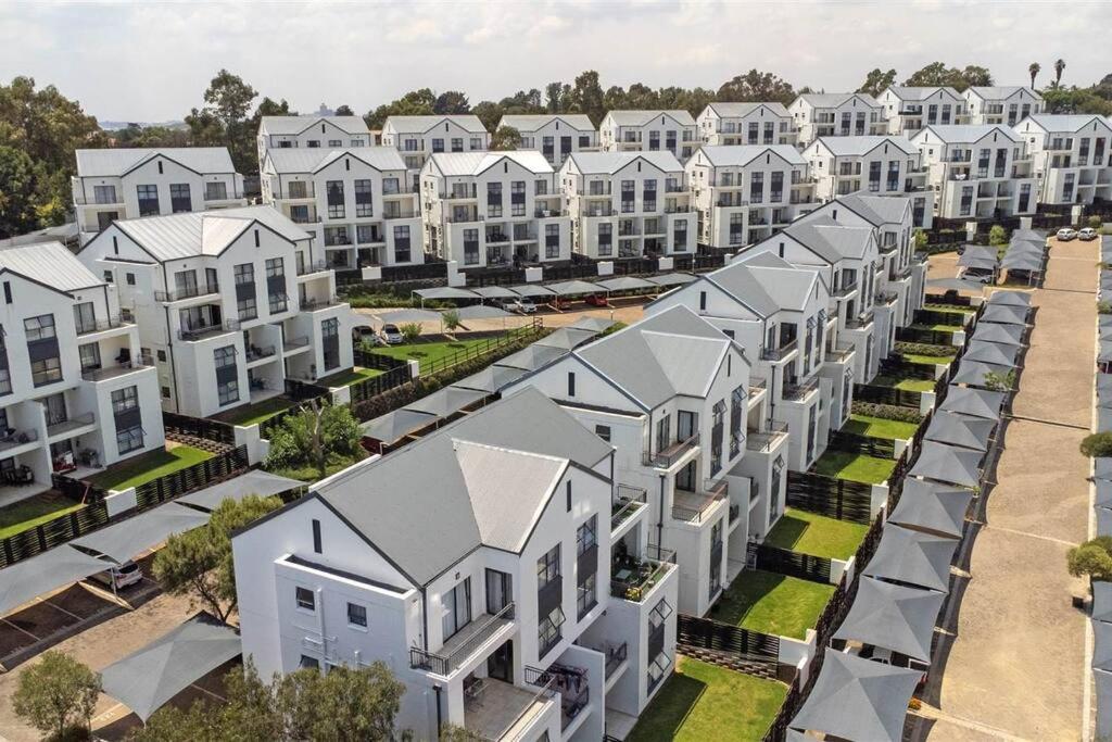 Johannesburg Vacations - Stanley Views 1 Bed Apartment - Property Image 7