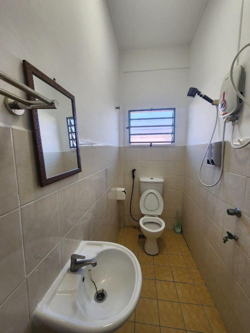 Sandakan Corner Terrace House