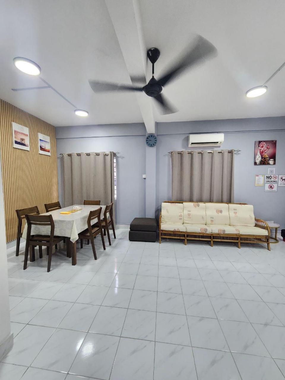 Sandakan Corner Terrace House