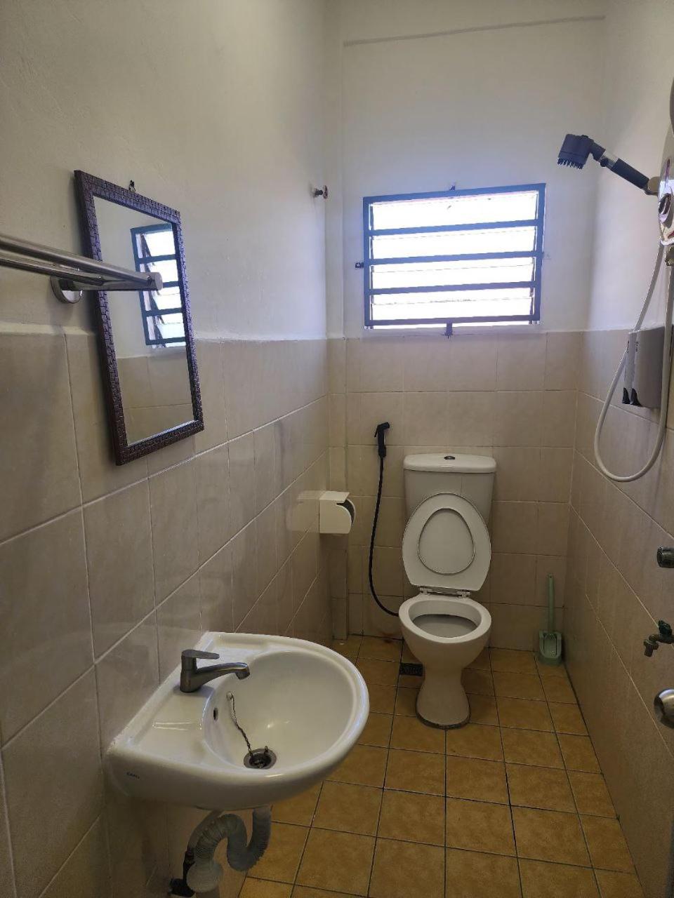 Sandakan Corner Terrace House
