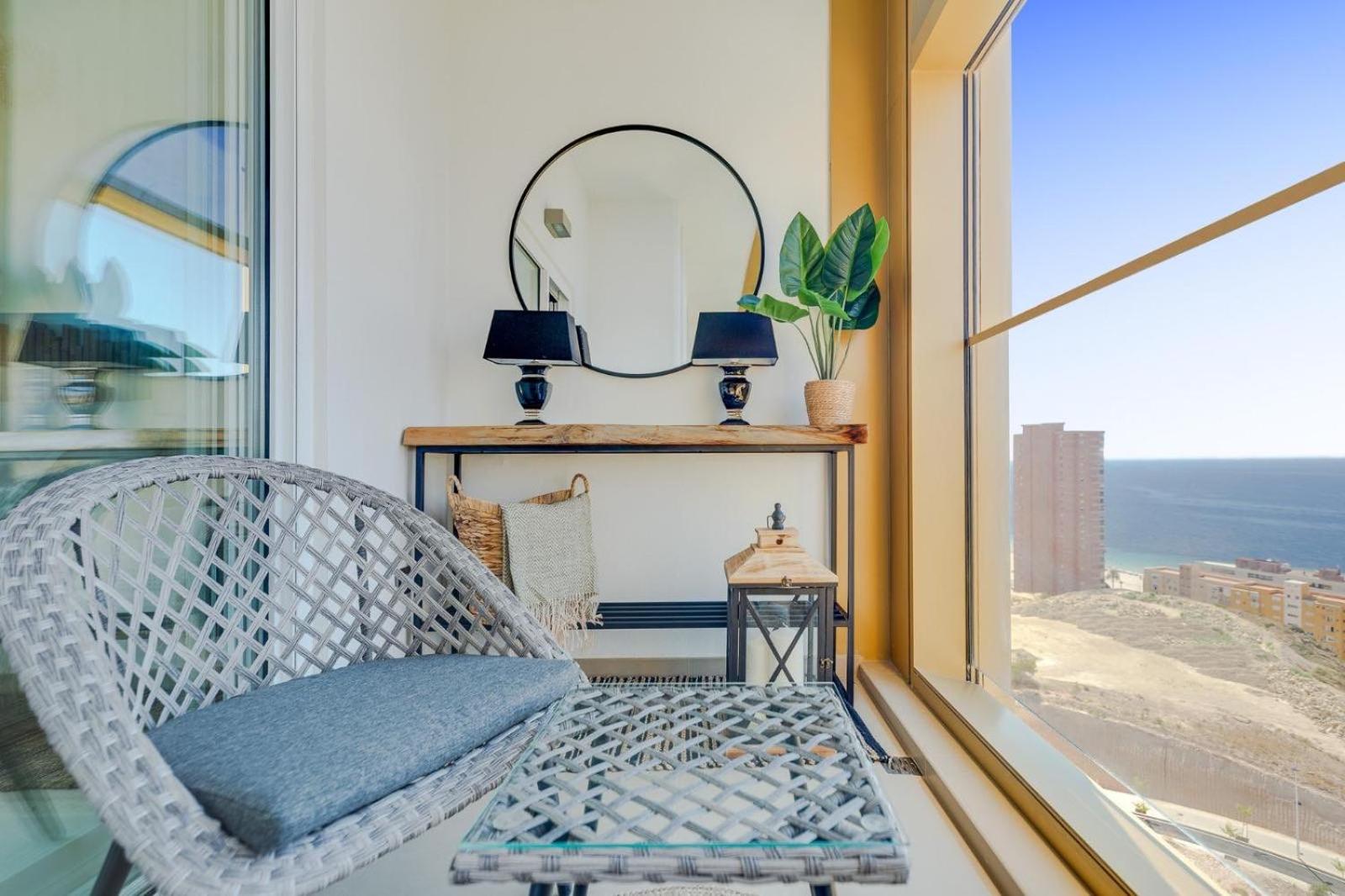Intempo Laguna Apartment