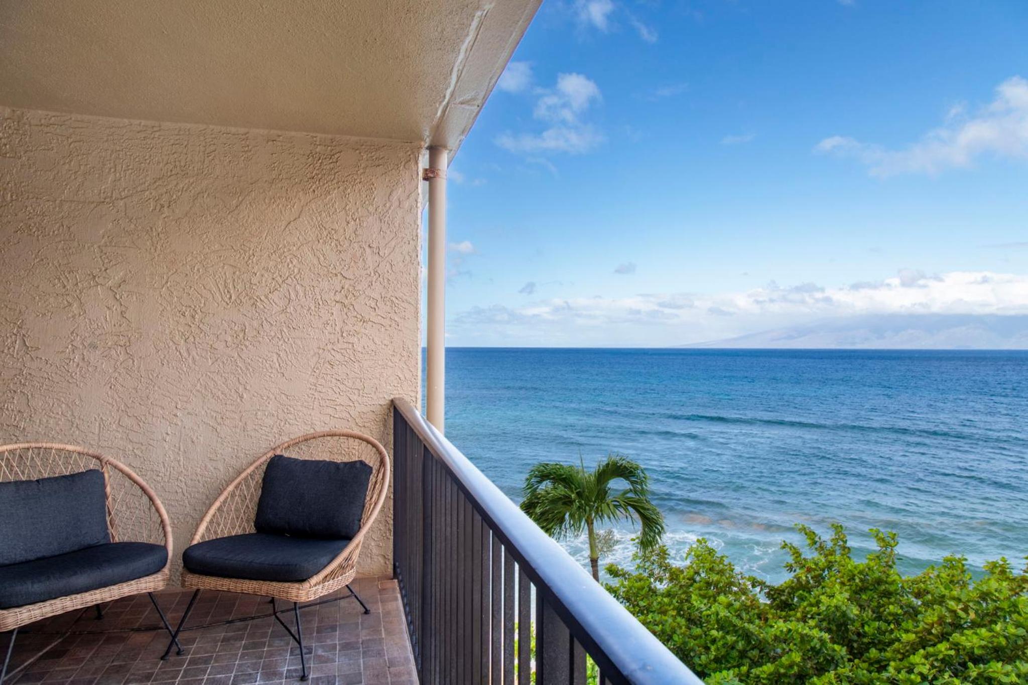 Penthouse Sweeping Ocean Views - Image 4