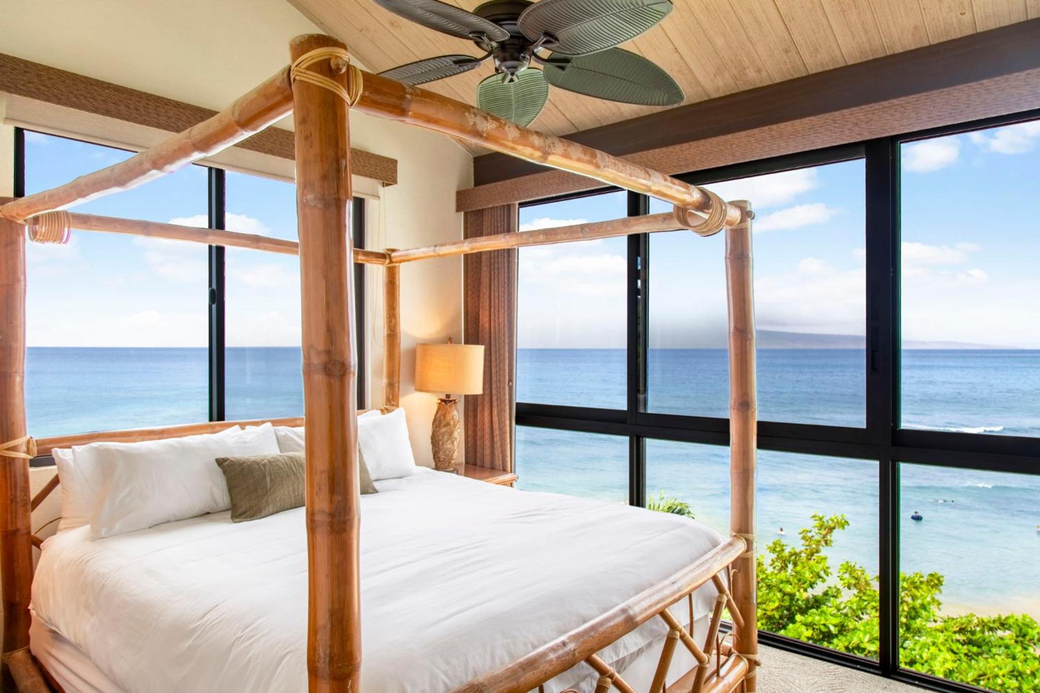 Penthouse Sweeping Ocean Views