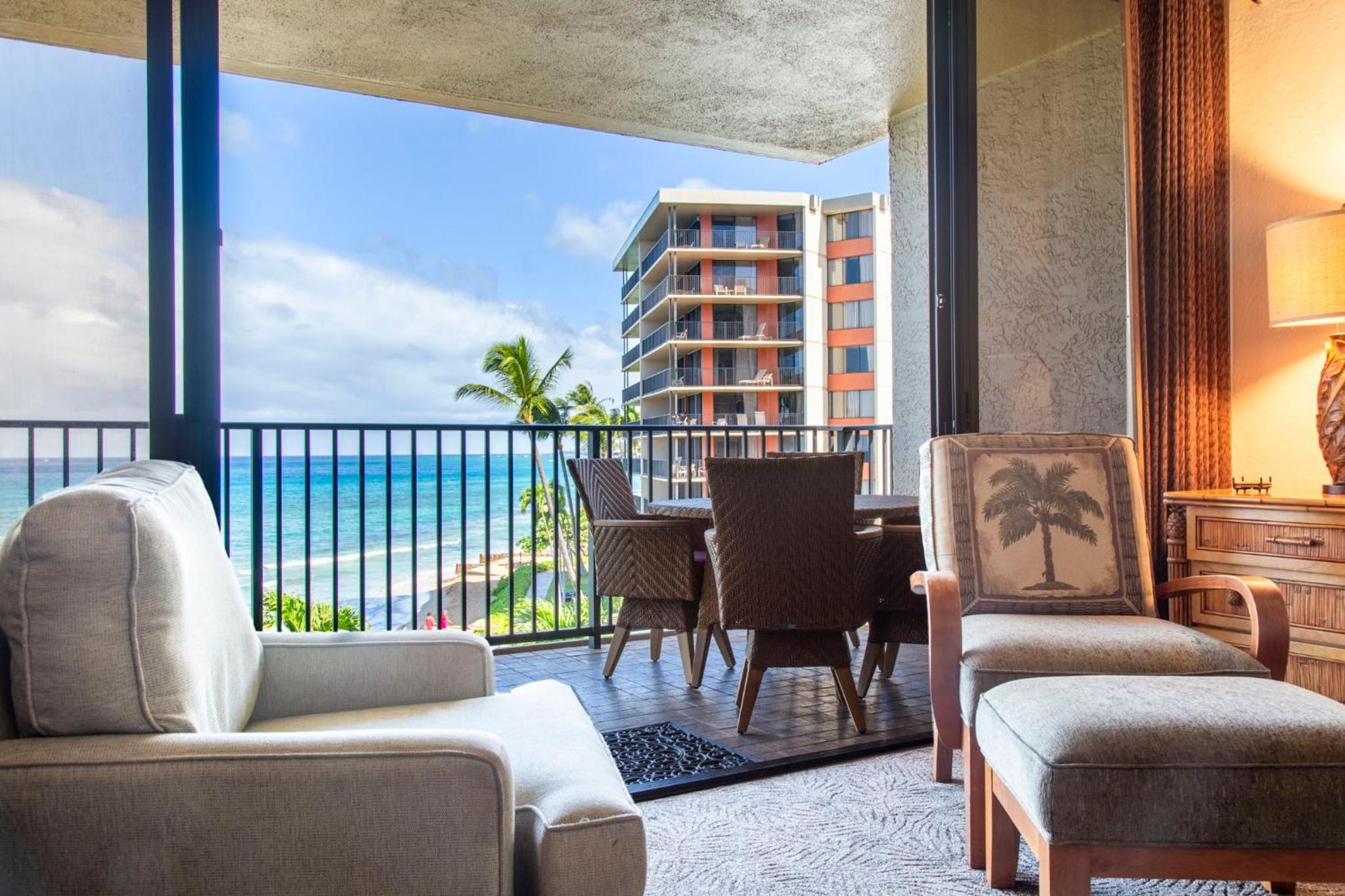 Penthouse Sweeping Ocean Views