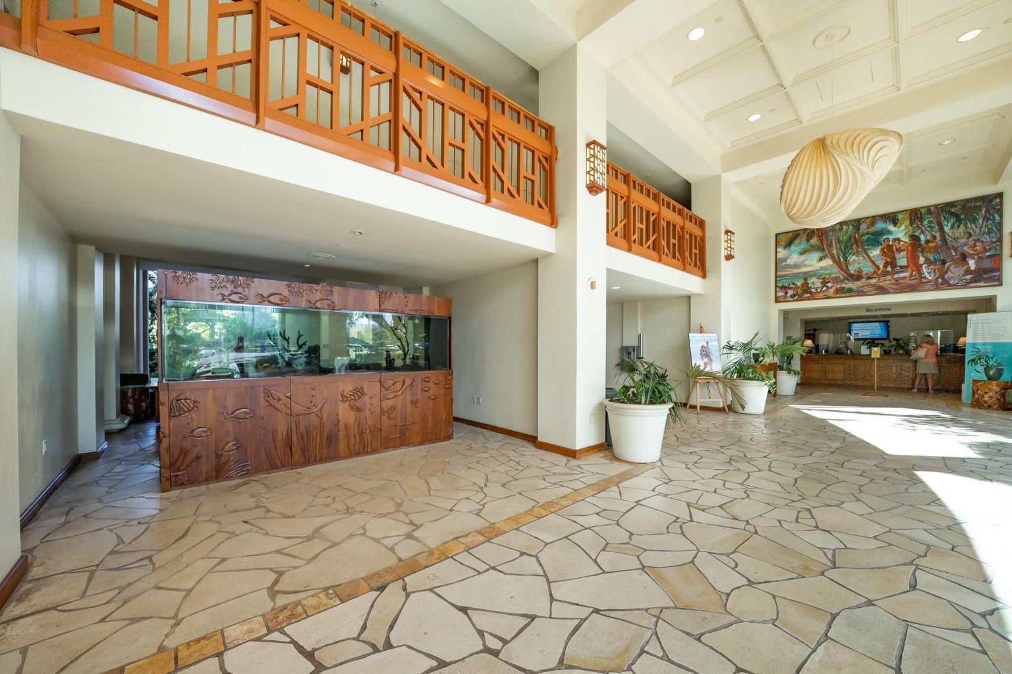 Penthouse Sweeping Ocean Views