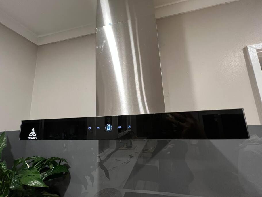 Newly refurbished House- SuperFast Internet