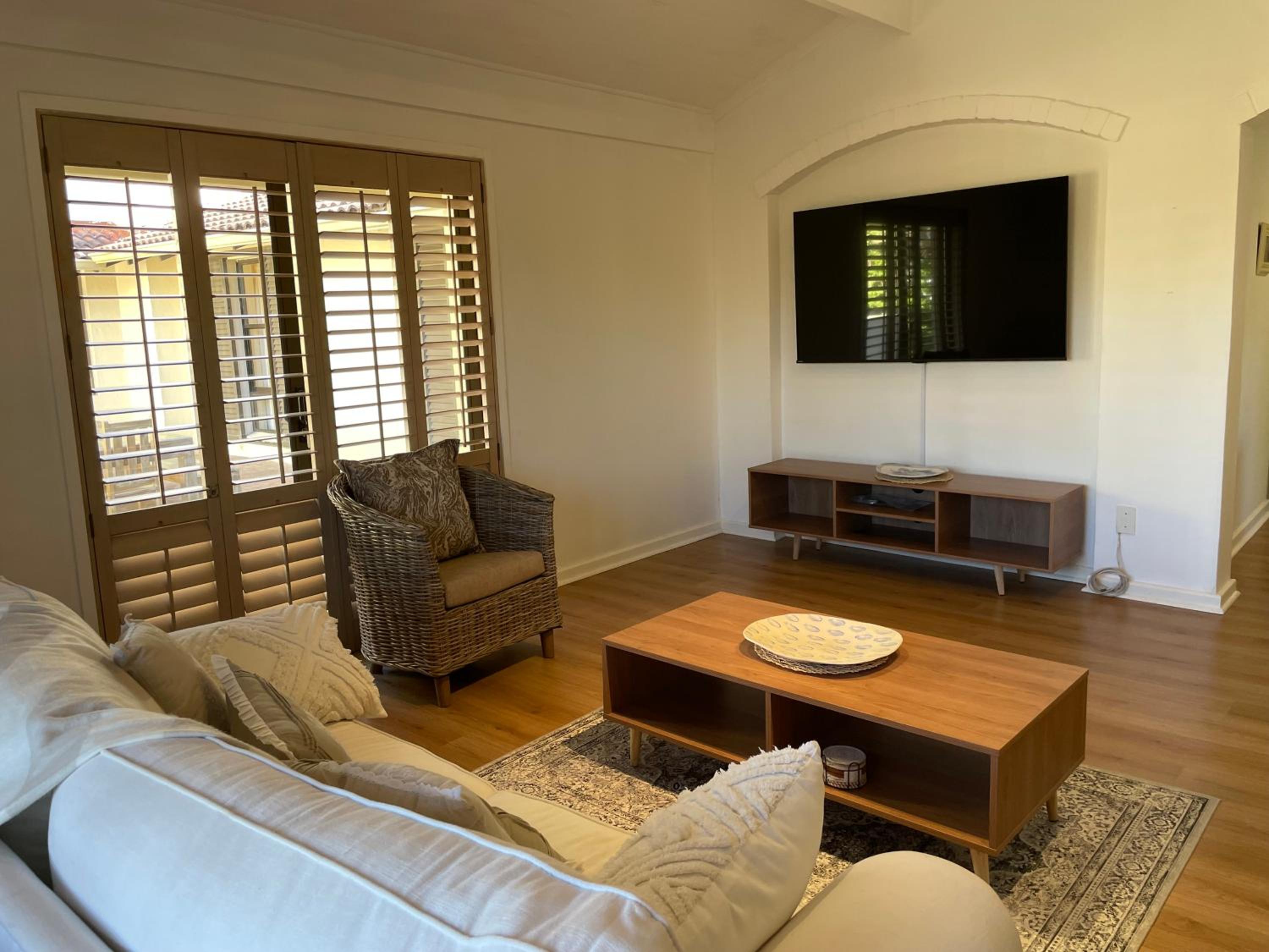 Ocean Mooring Beach Apartment 
