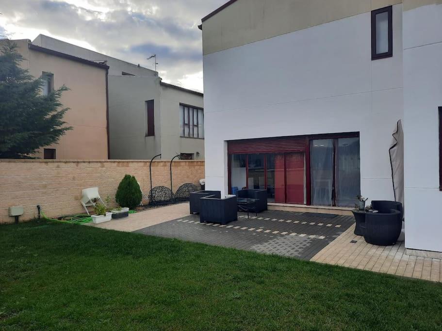 Luminoso chalet cerca de Segovia by CABANA Rentals