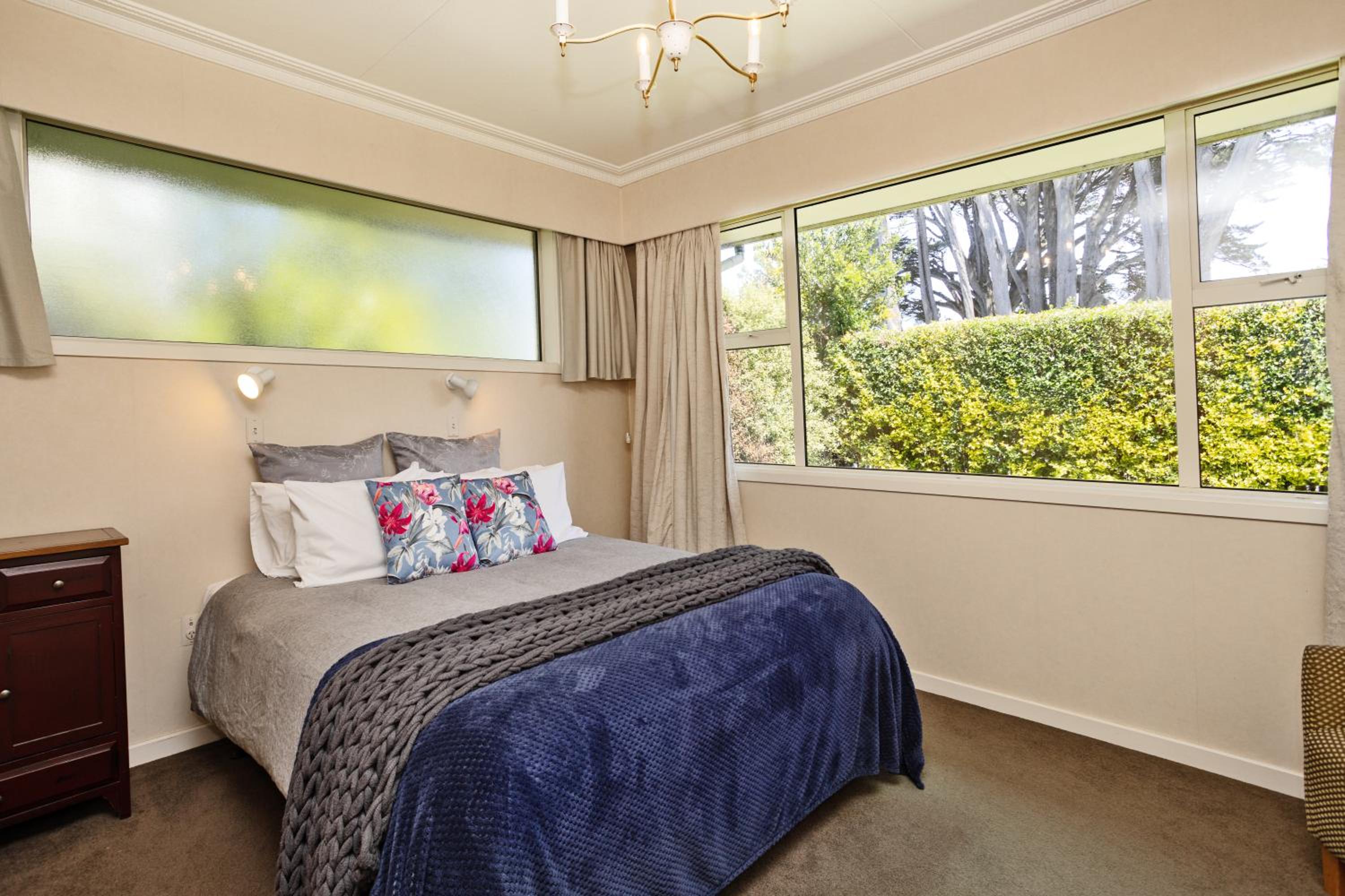 Park View - Spacious Inner City - 4 bedrooms - 2 bathrooms view 5