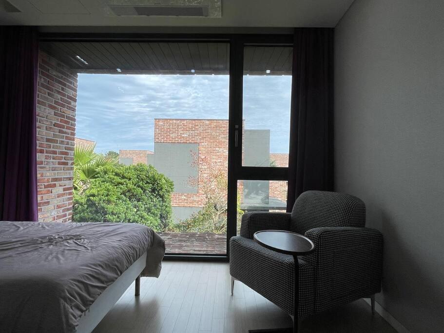 sunny house view 4