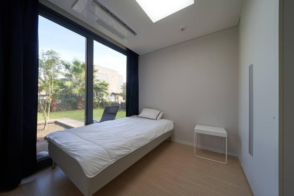 sunny house view 5