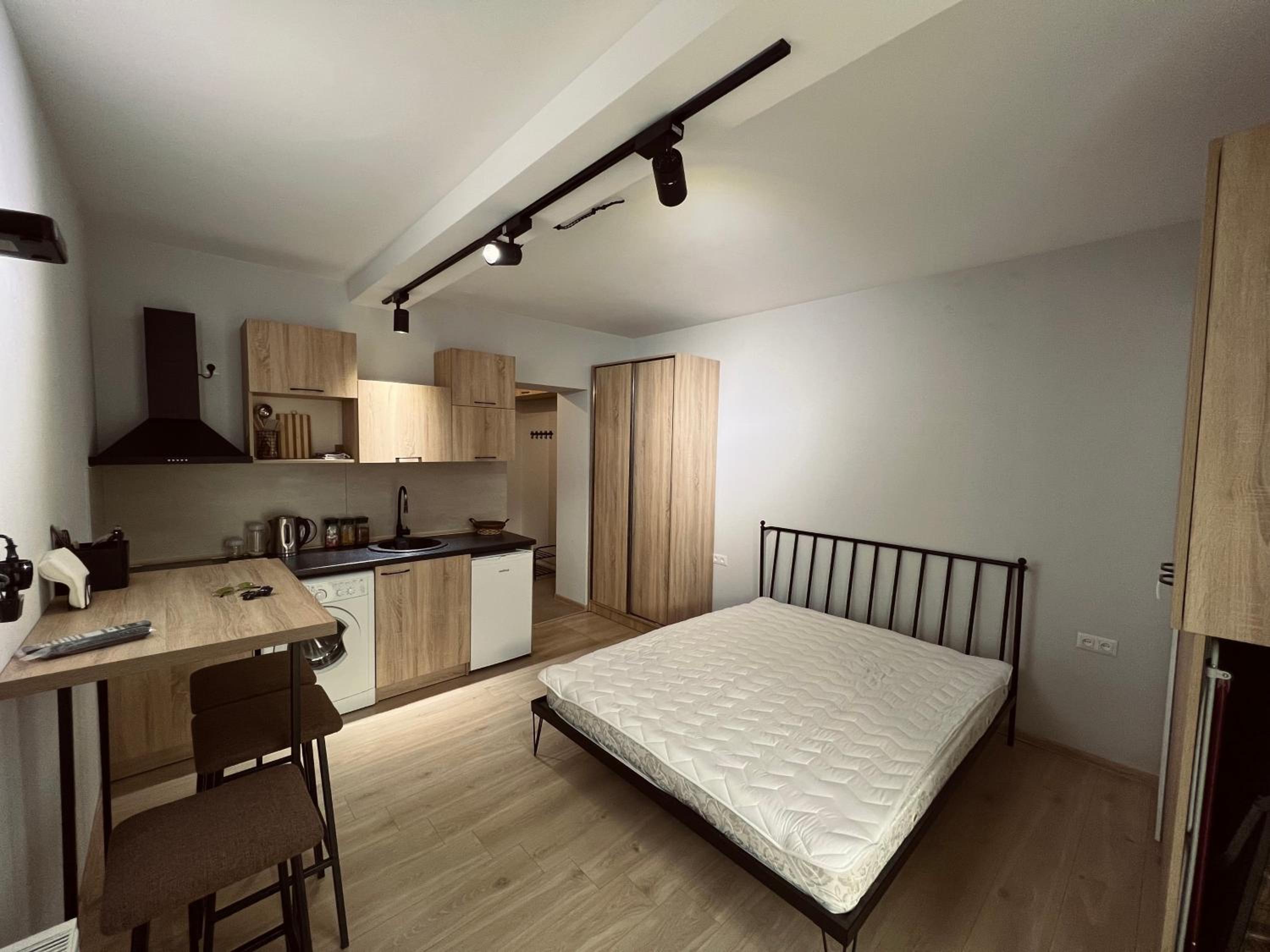 LRoom