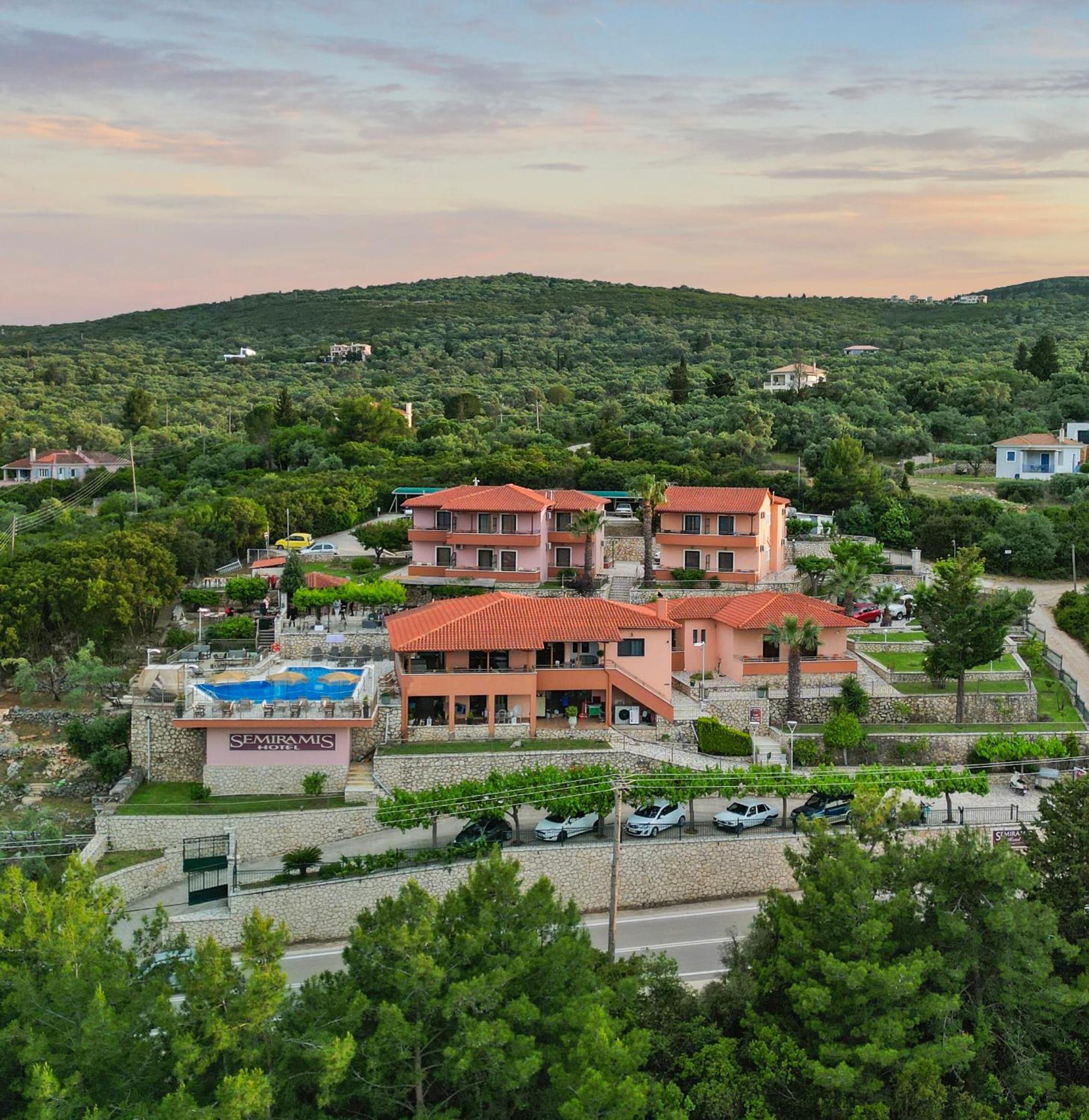 Hotel Semiramis - Image 1