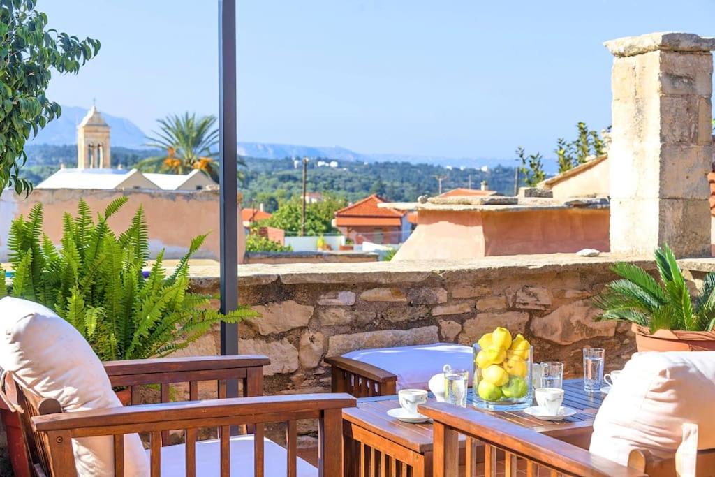 Villa Philia Ontas view 2