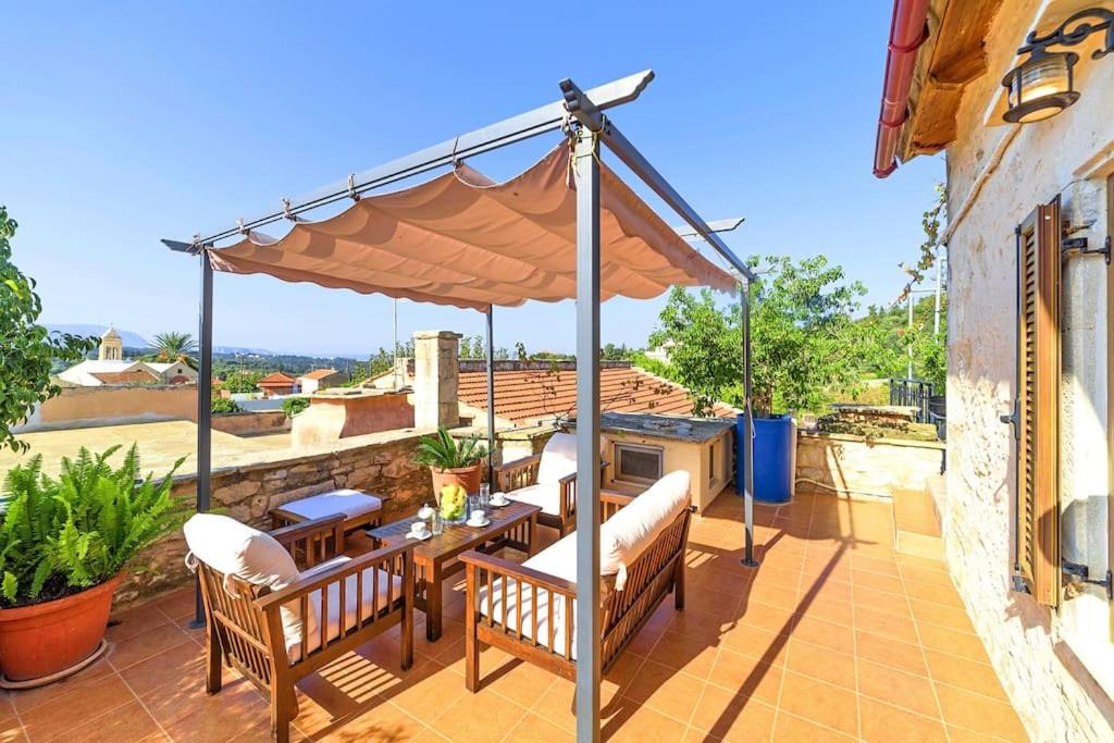 Villa Philia Ontas view 4