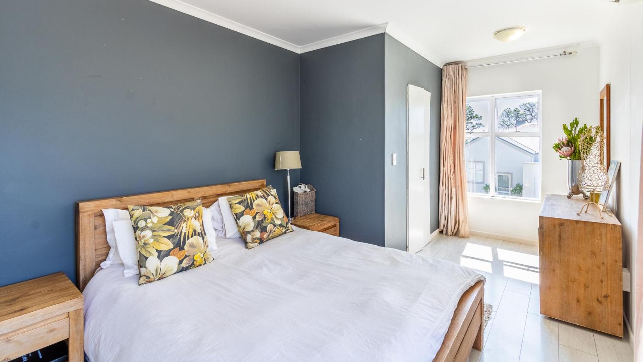 Honeydew Paarl view 3
