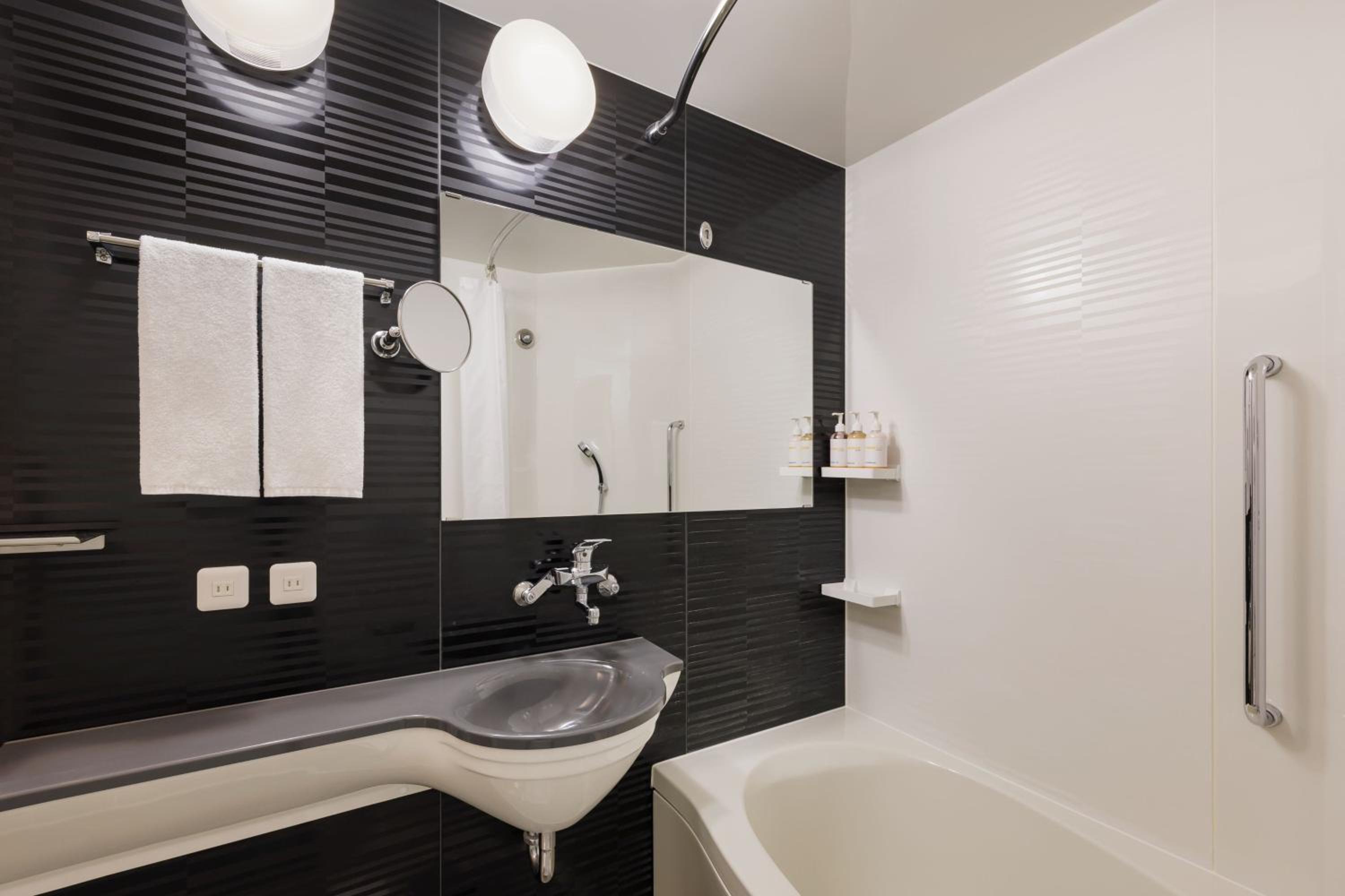 Four Points Flex by Sheraton Osaka Umeda photo 2