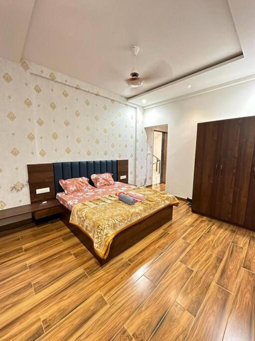 Arra Villa with Indoor Games view 4