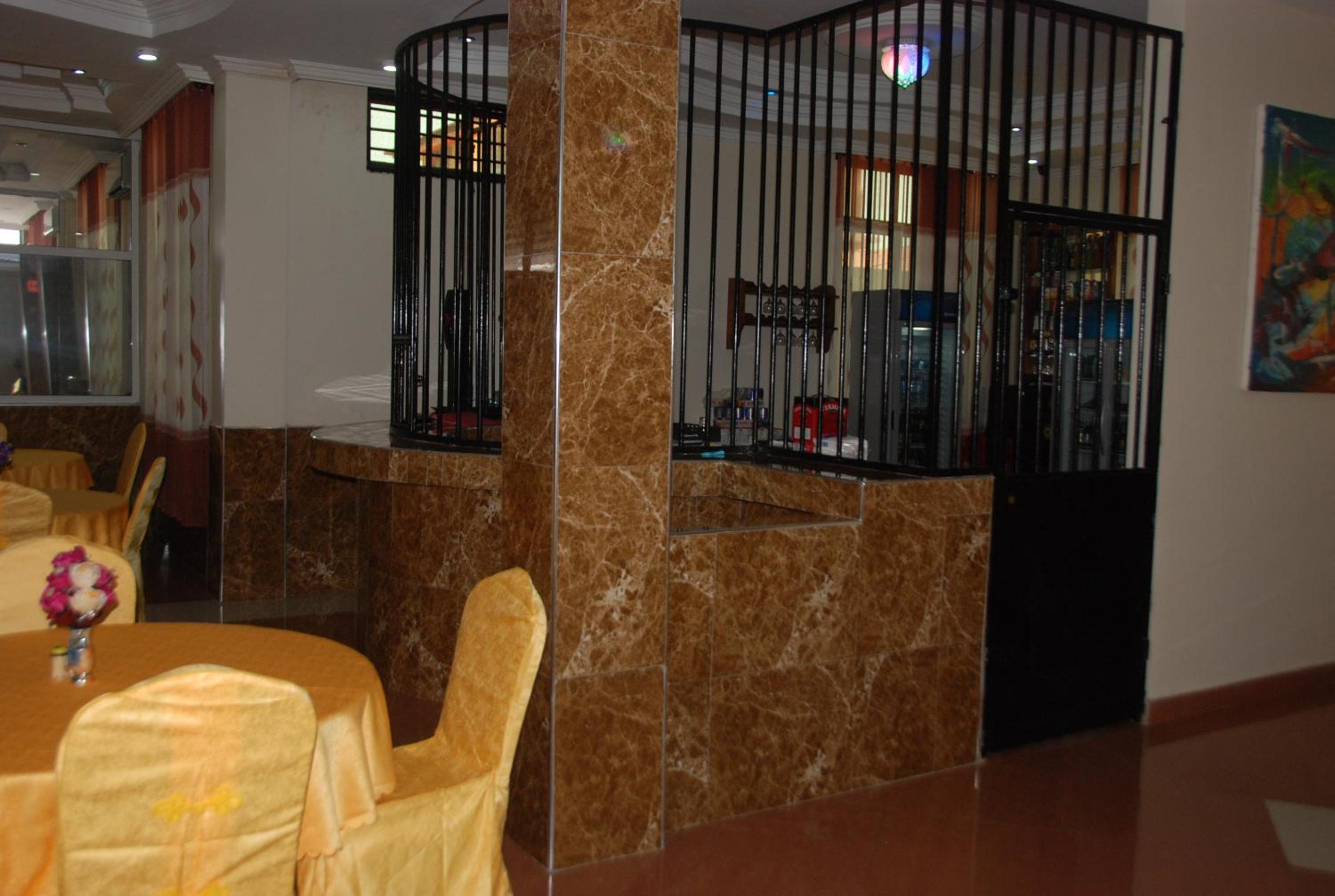 Silver Paradise Hotel