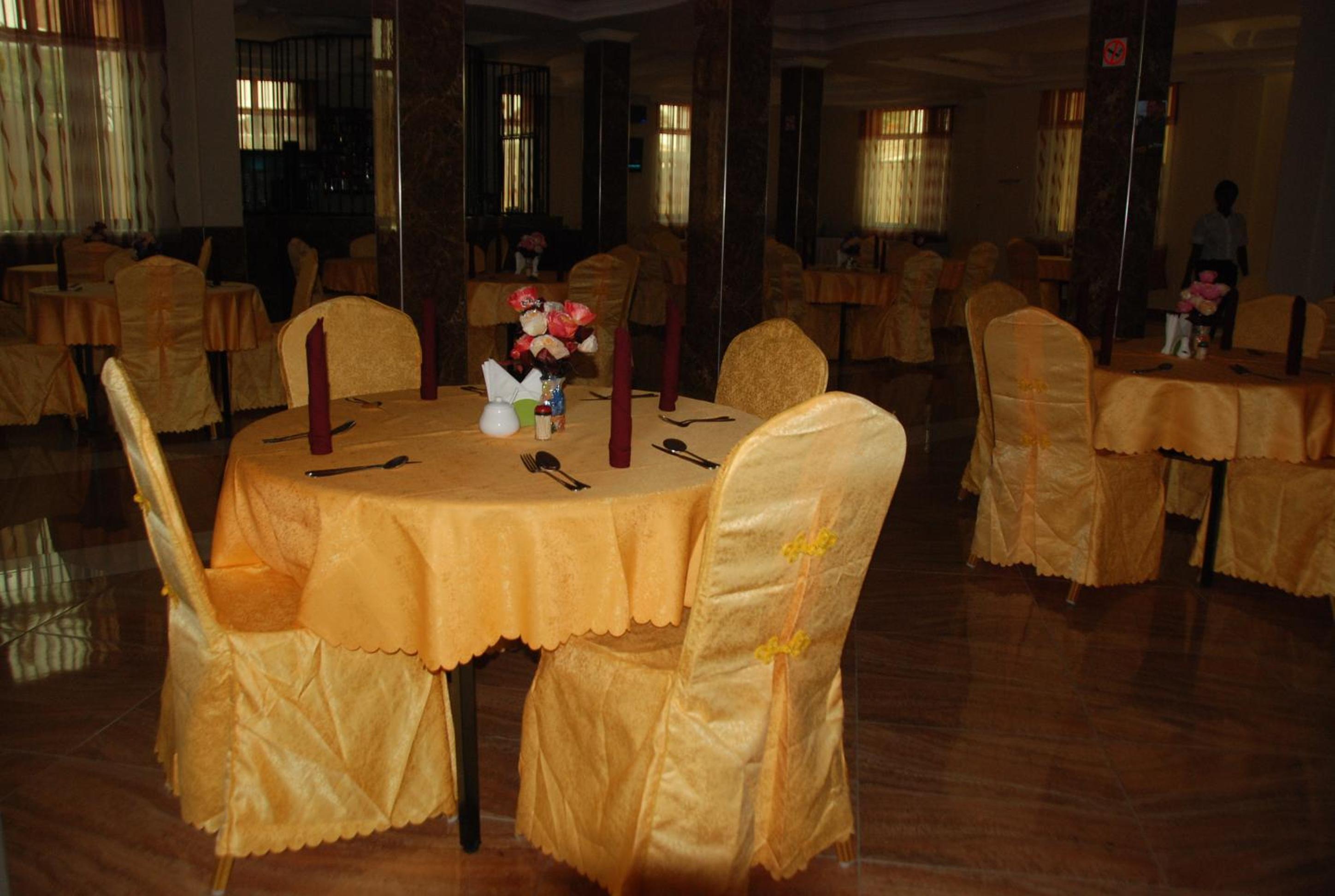 Silver Paradise Hotel