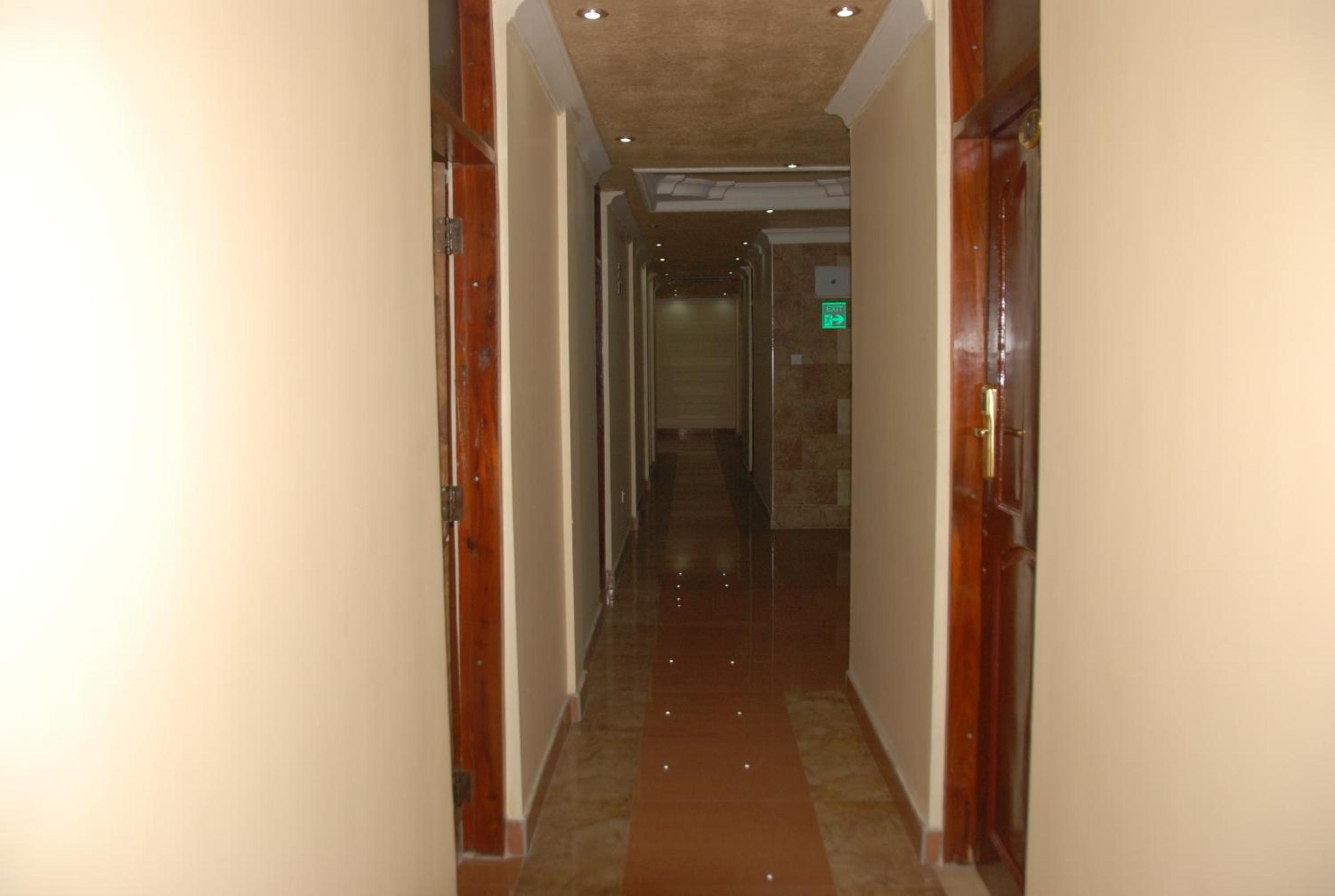 Silver Paradise Hotel