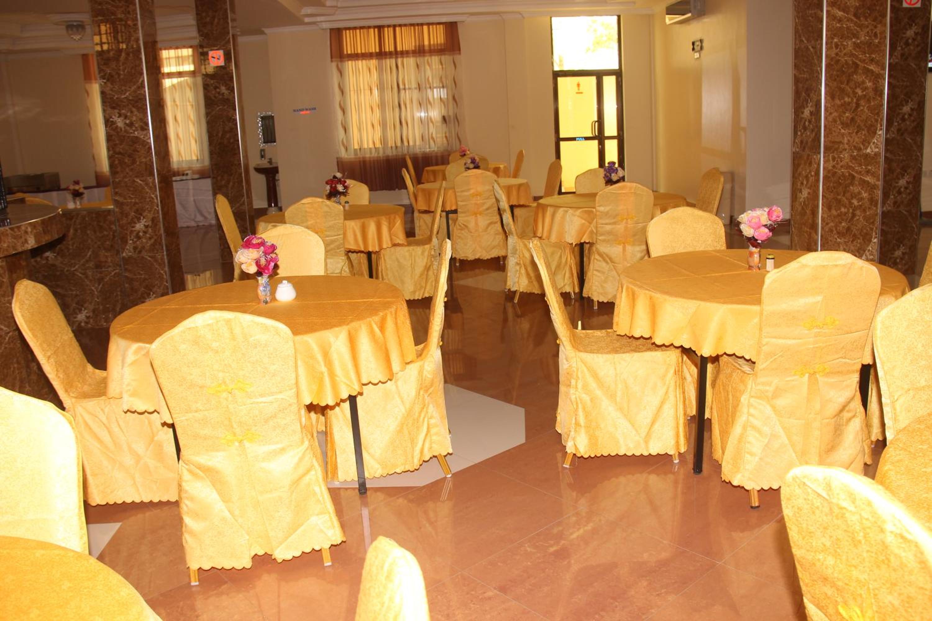 Silver Paradise Hotel