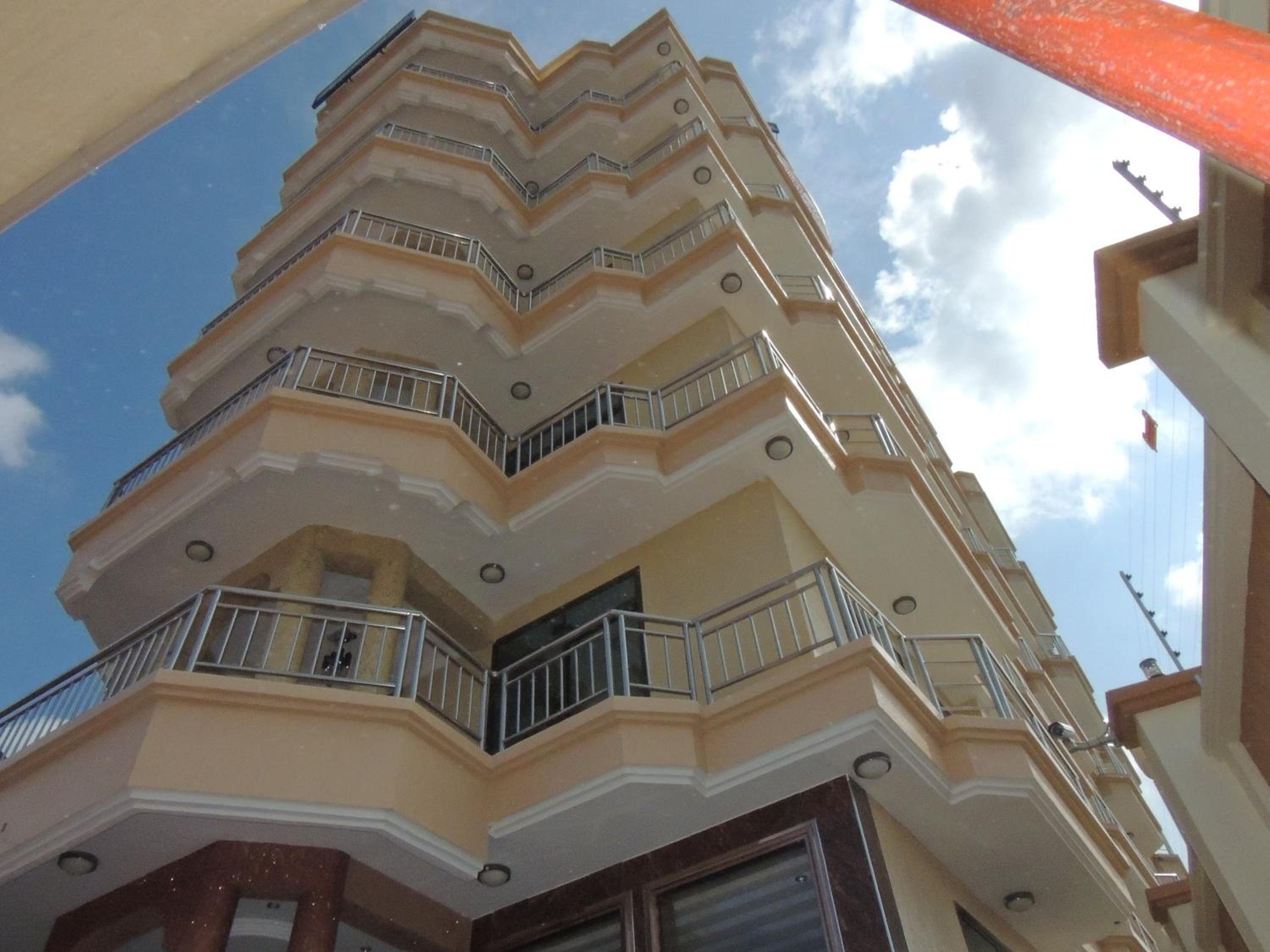 Silver Paradise Hotel