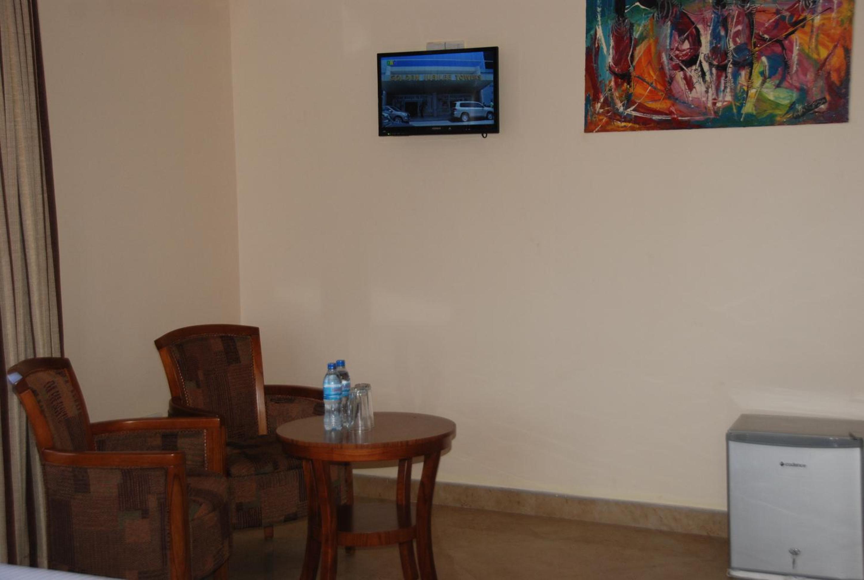 Silver Paradise Hotel