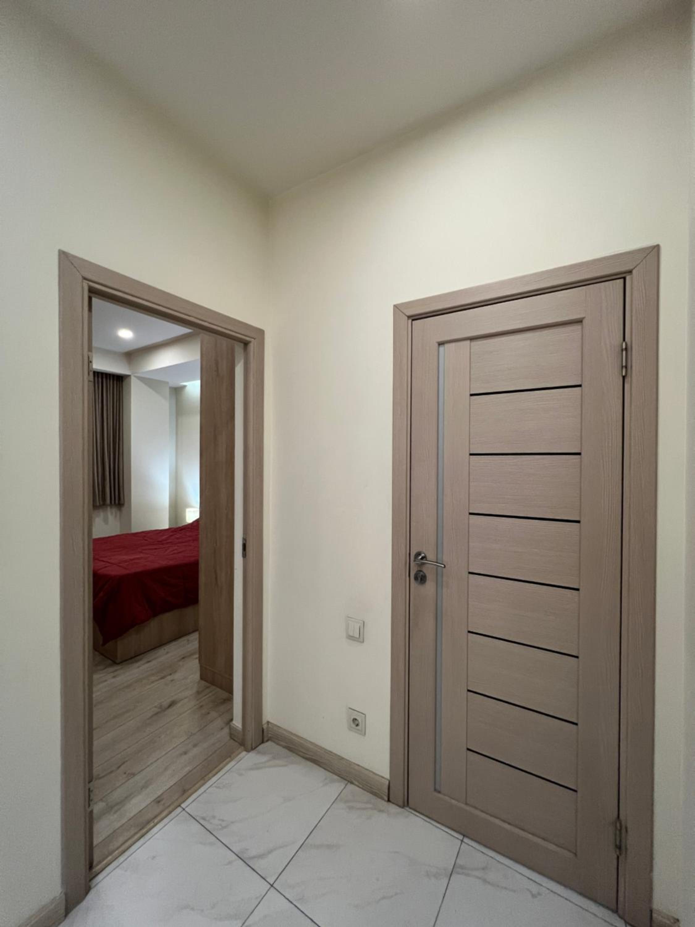 Koghbatsi street, 1 bedroom Modern, New Euro Renovated apartment KO1677