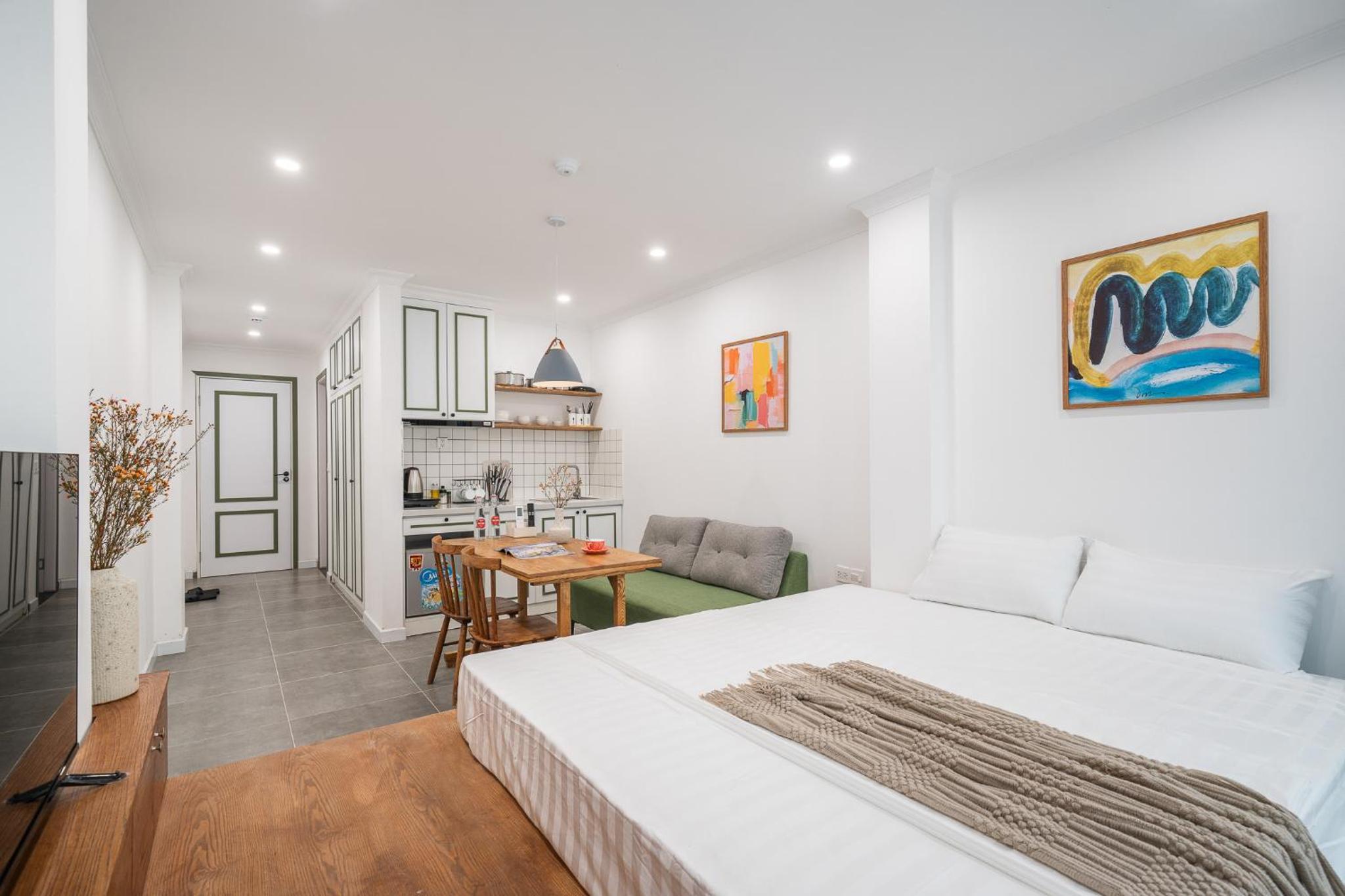 Green Decor Builing-Rooftop-Pool-Lift-Center