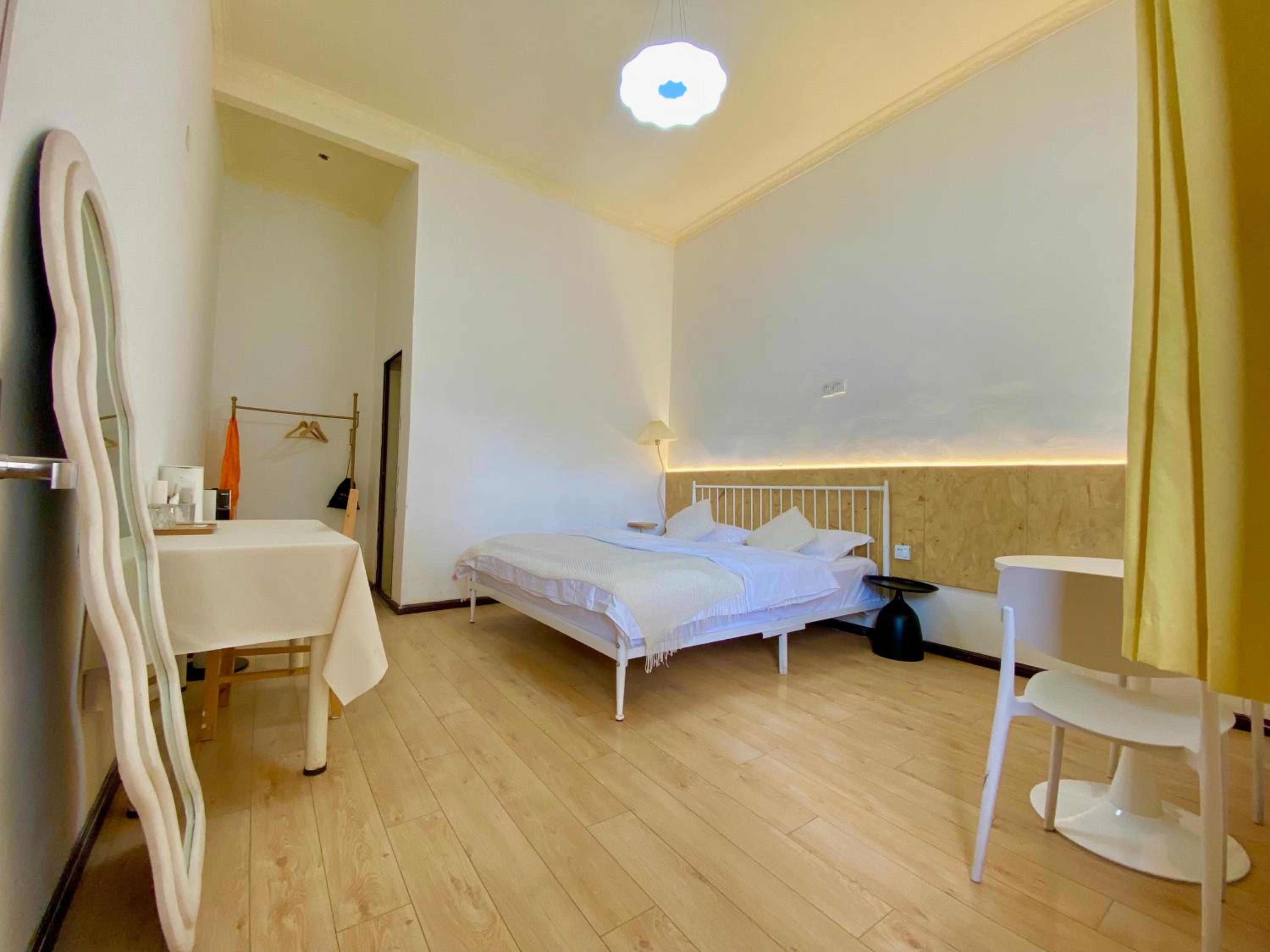 Shangri-La Chudengshuo Homestay楚登硕民宿