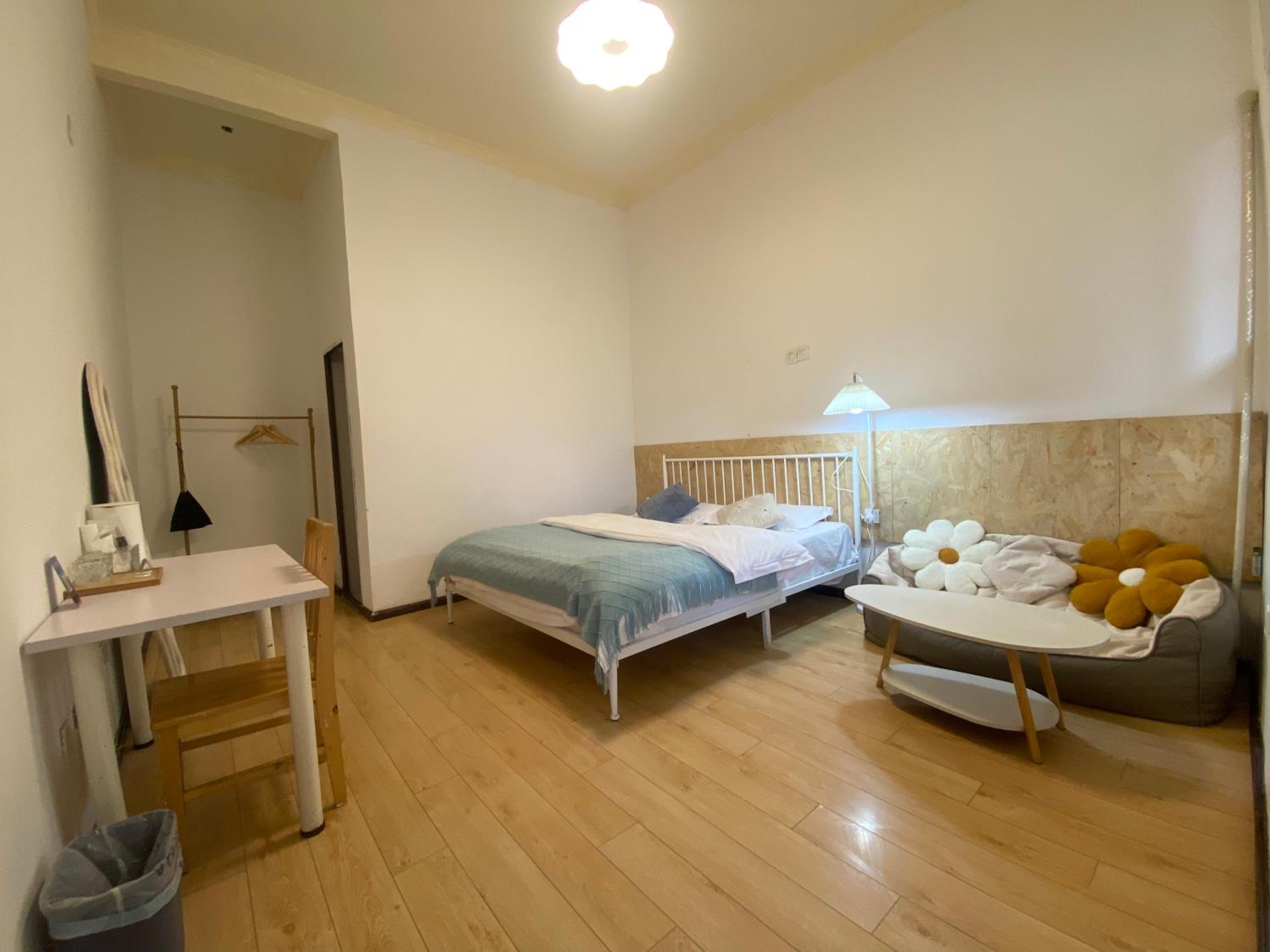 Shangri-La Chudengshuo Homestay楚登硕民宿