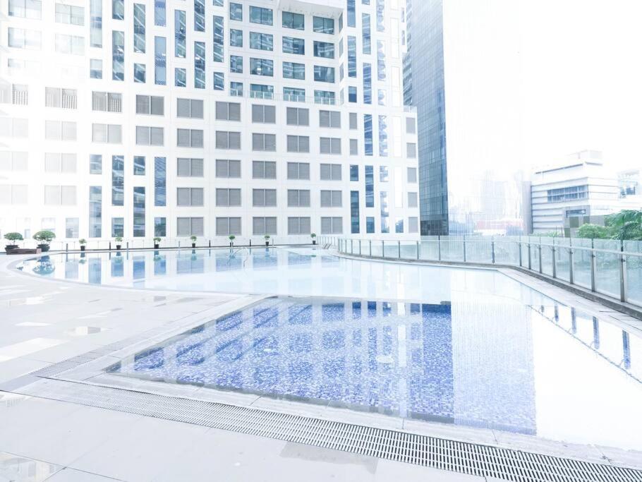 High Floor 2BR in Knightsbridge Residences Makati view 3