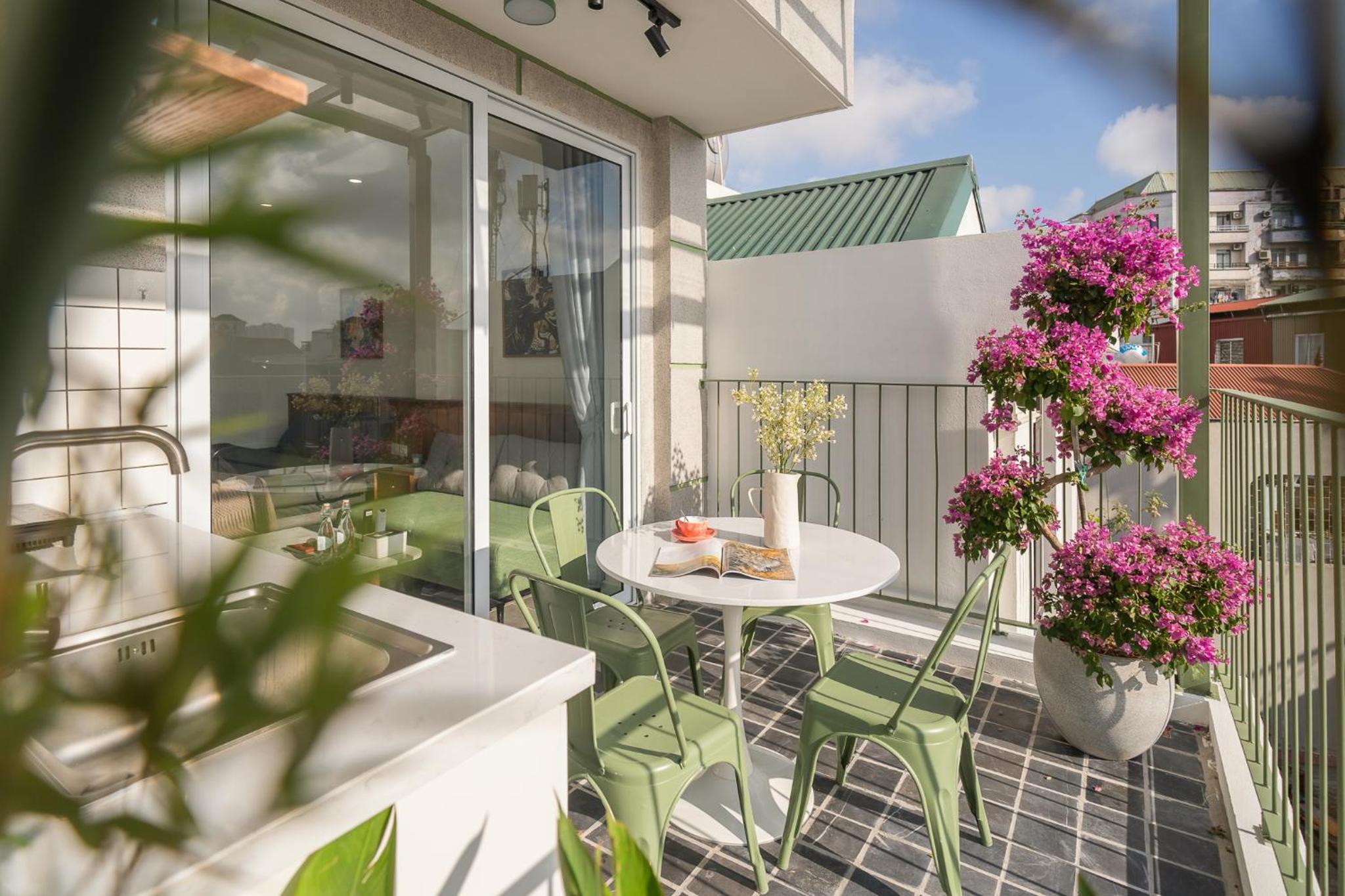 Green Decor Builing-Rooftop-Pool-Lift-Center