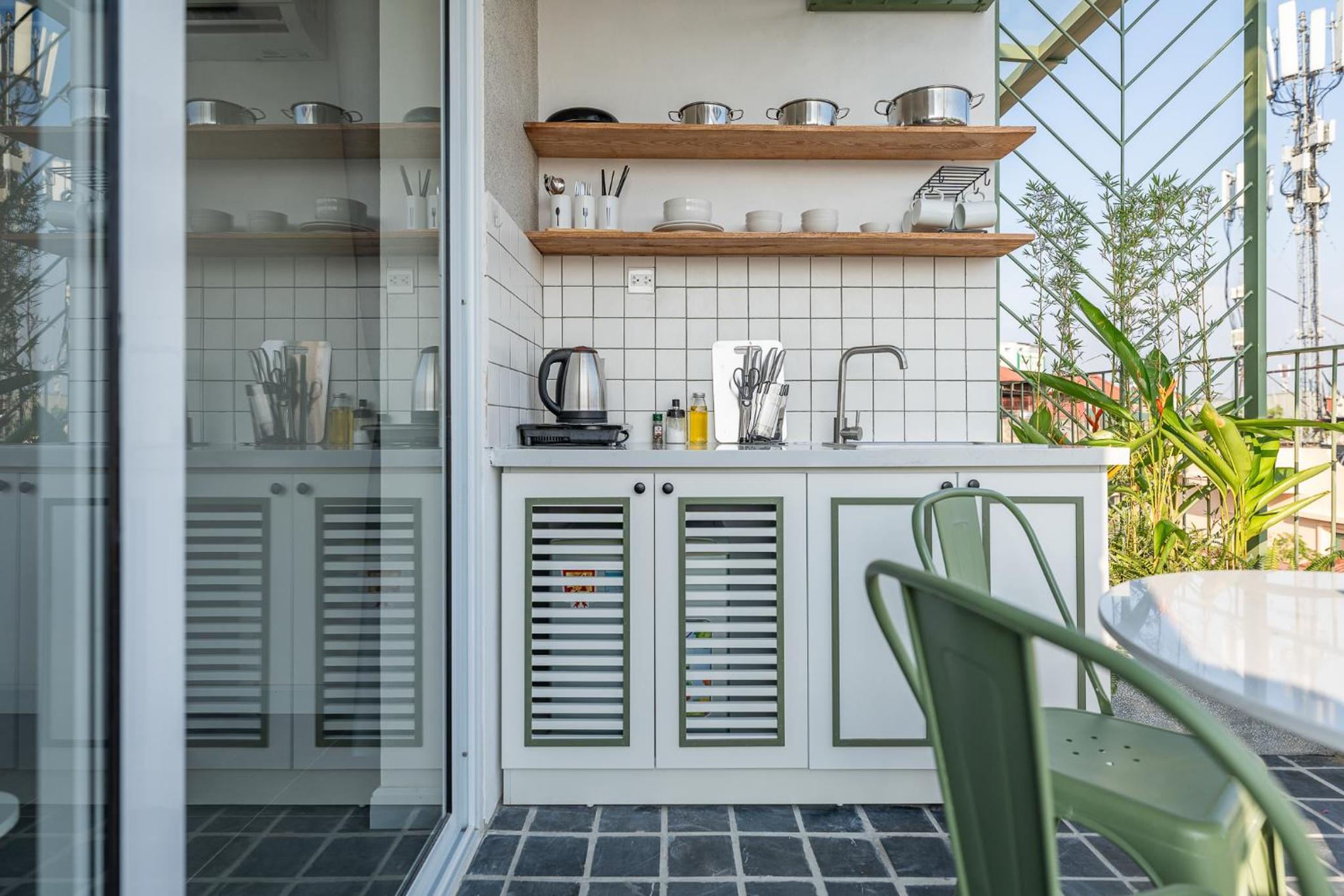 Green Decor Builing-Rooftop-Pool-Lift-Center