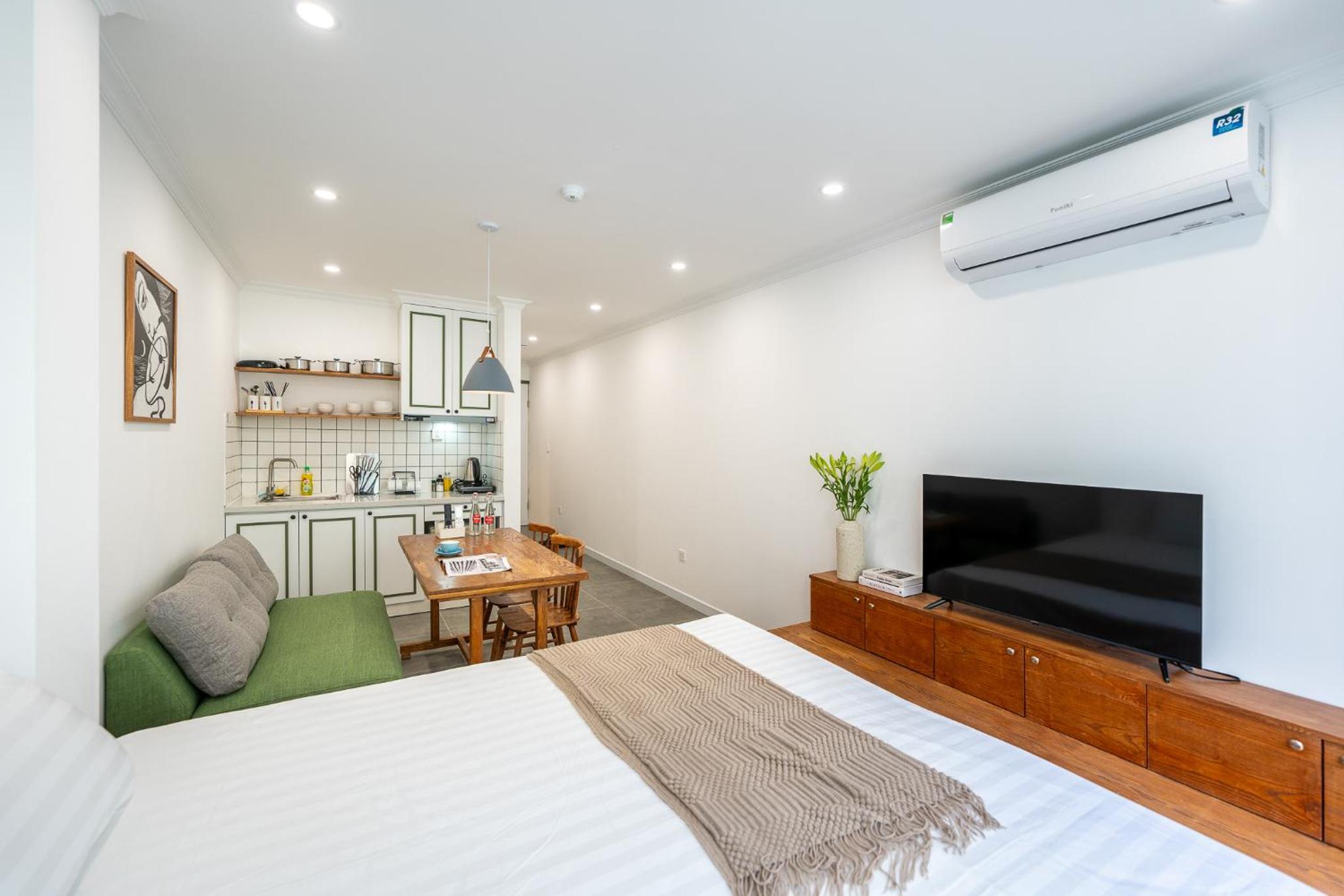 Green Decor Builing-Rooftop-Pool-Lift-Center