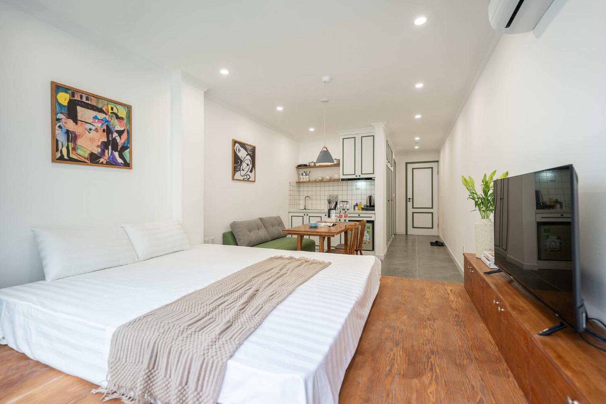 Green Decor Builing-Rooftop-Pool-Lift-Center