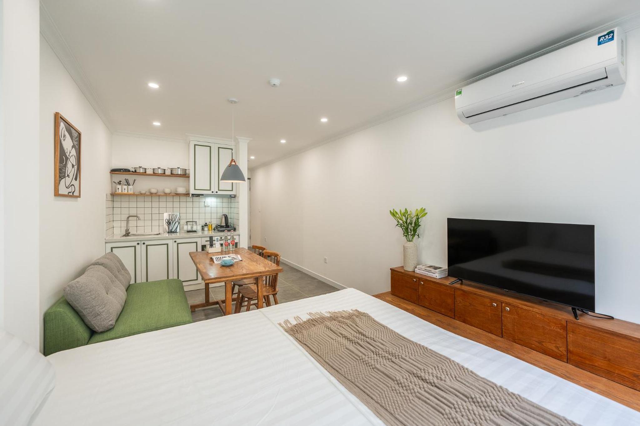 Green Decor Builing-Rooftop-Pool-Lift-Center
