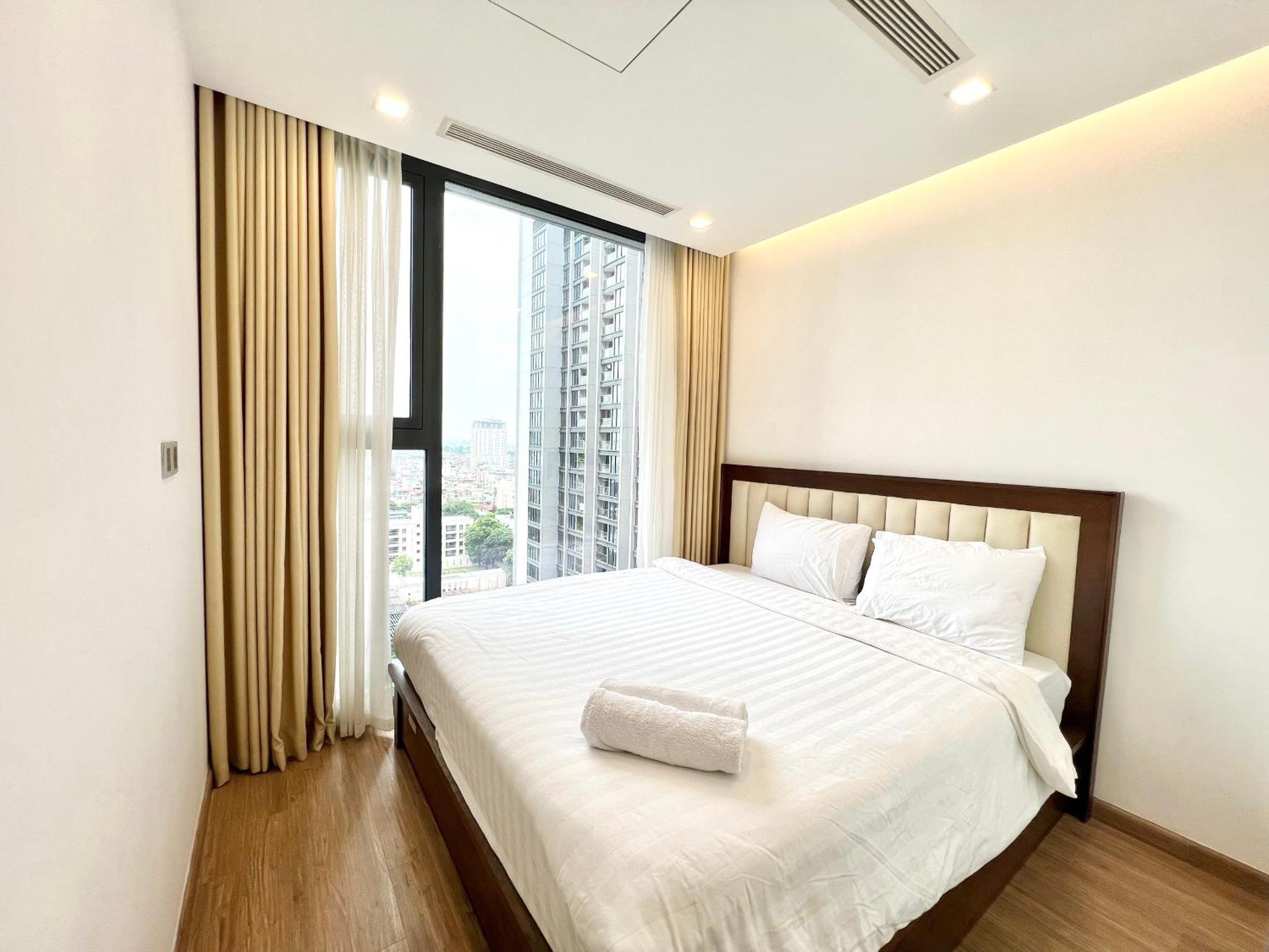 Skyline apartment Vinhomes Metropolis